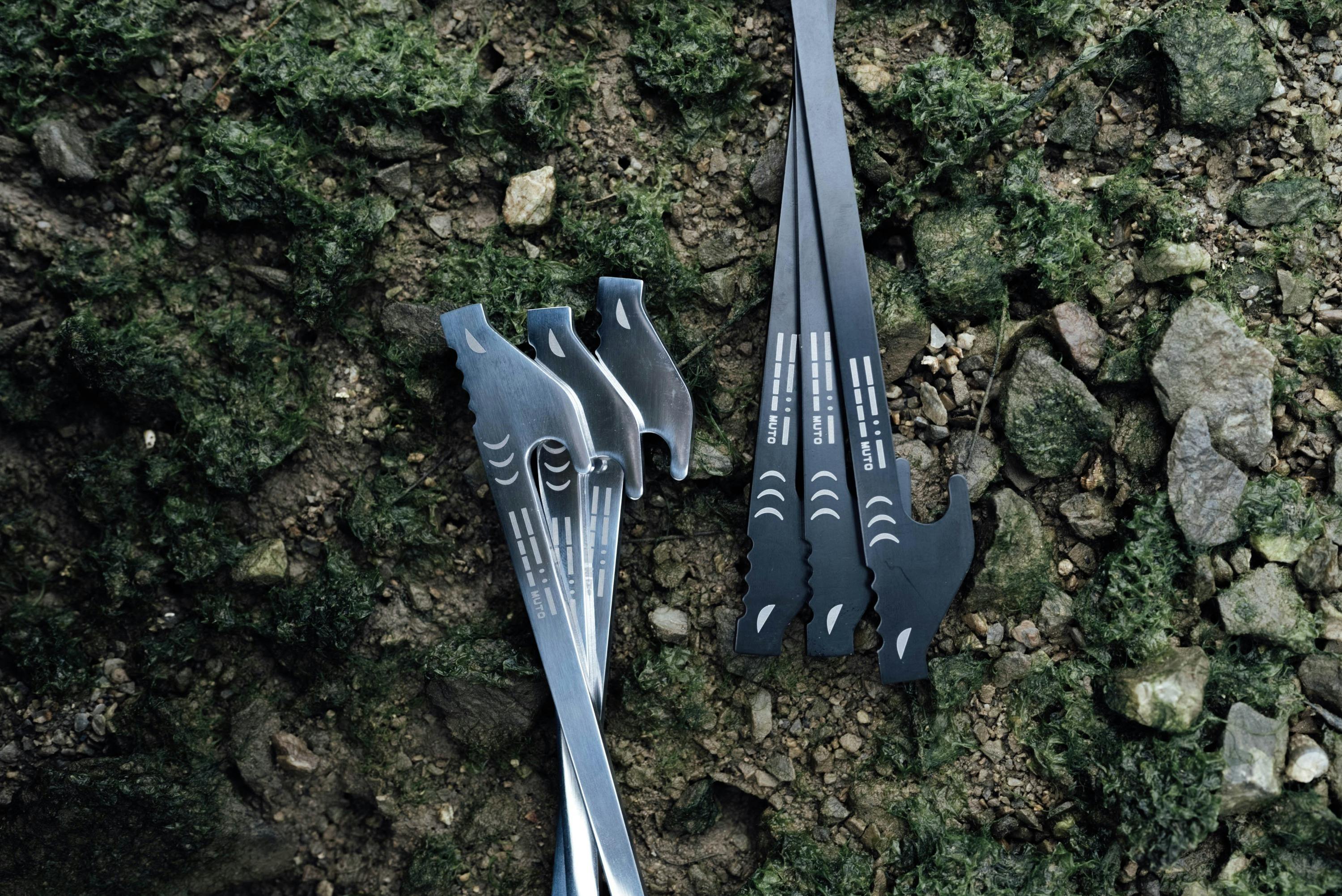 わずか3.8㎜の極薄・強靭な平面キャンプペグ【Shark Peg】 - CAMPFIRE