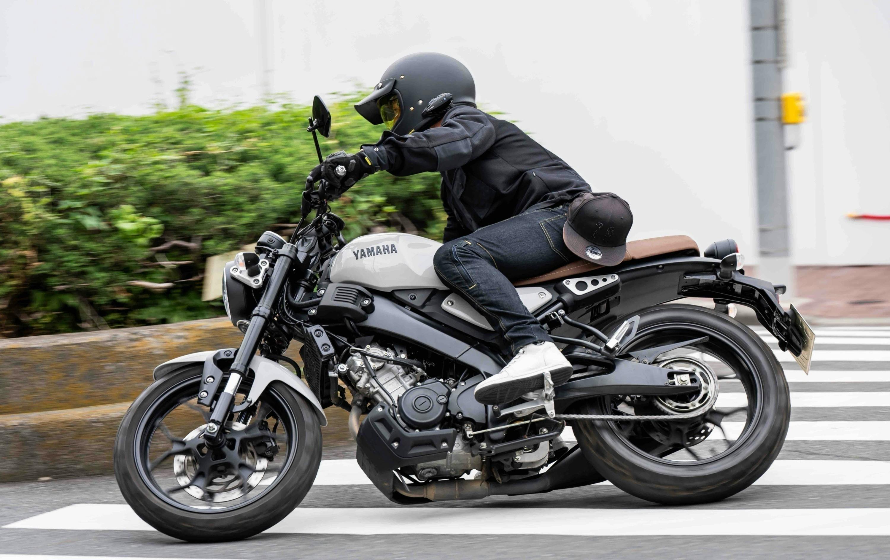 先行予約:夏を最適化!『走行風を取り込む』ライダー専用【空冷 先行予約:夏を最適化!『走行風を取り込む』ライダー専用【空冷