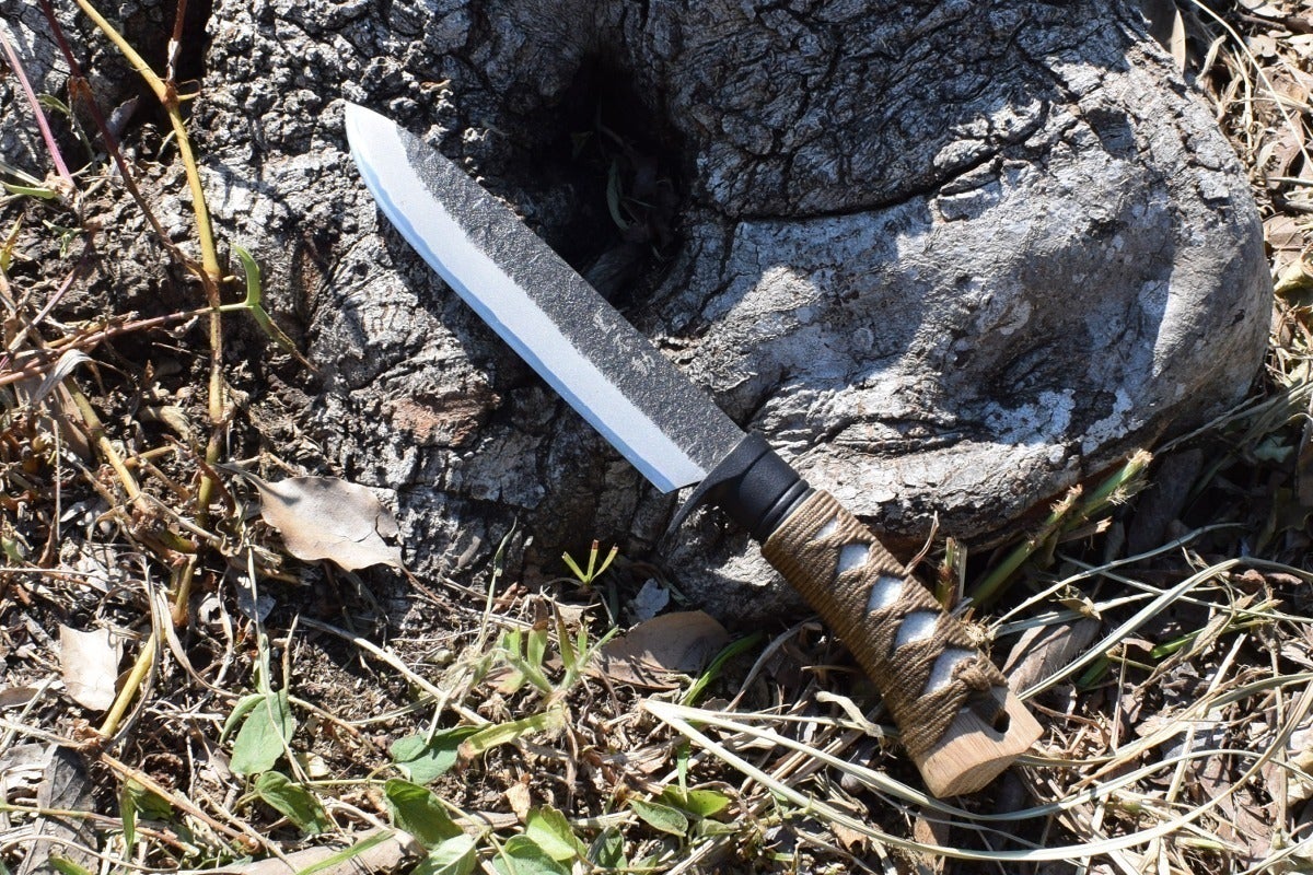 匠の和ナイフ】抜群の切れ味が持続!日本刀の柄巻師と土佐打ち 匠の和ナイフ】抜群の切れ味が持続!日本刀の柄巻師と土佐打ち