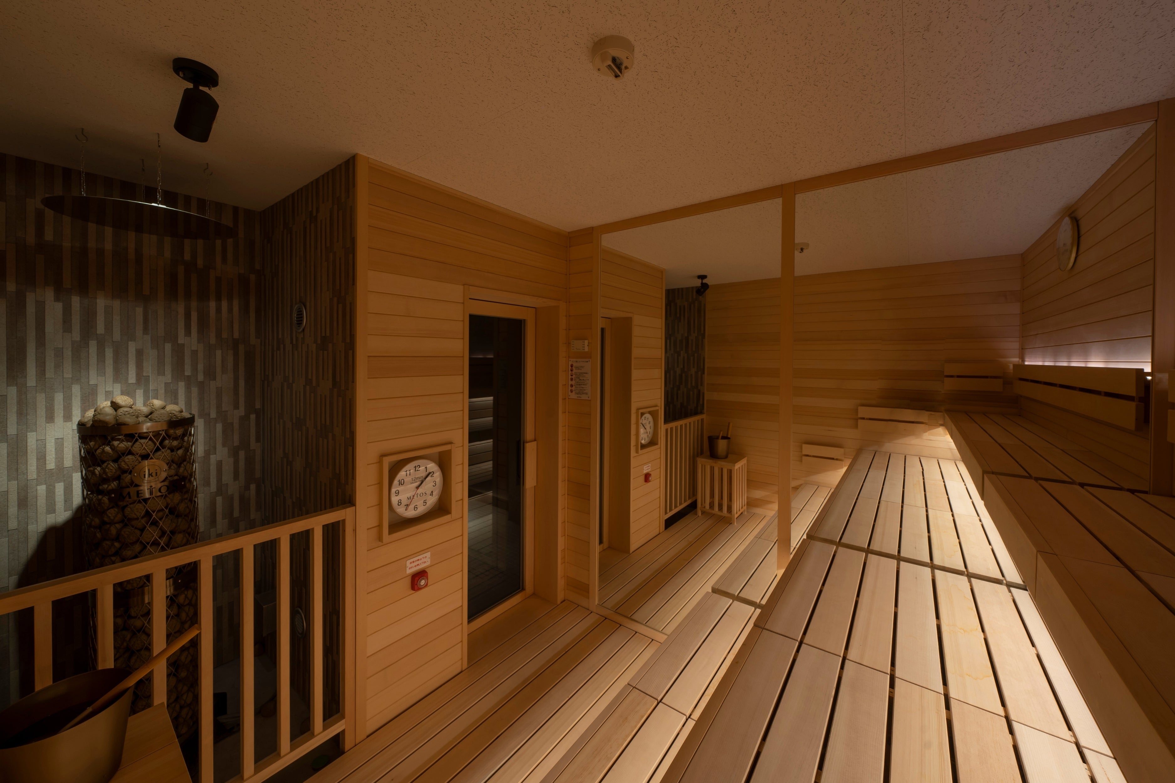 三谷温泉 平野屋】平野屋サウナのこだわりの「灯り」 - CAMPFIRE