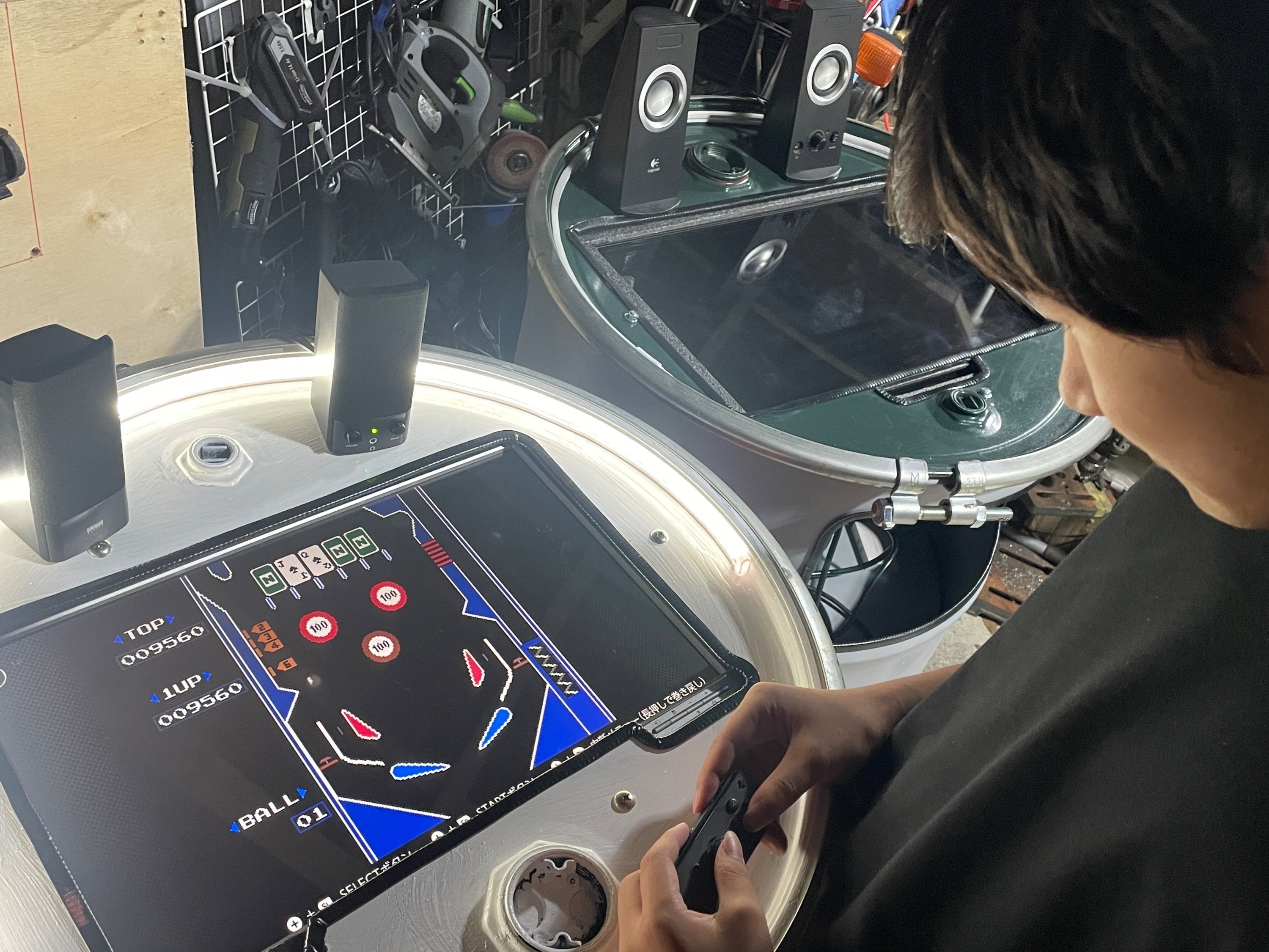 ドラム缶リメイク アーケードゲーム筐体風モニターセット ゲームやパソコン作業 ドラム缶リメイク アーケードゲーム筐体風モニターセット ゲームや