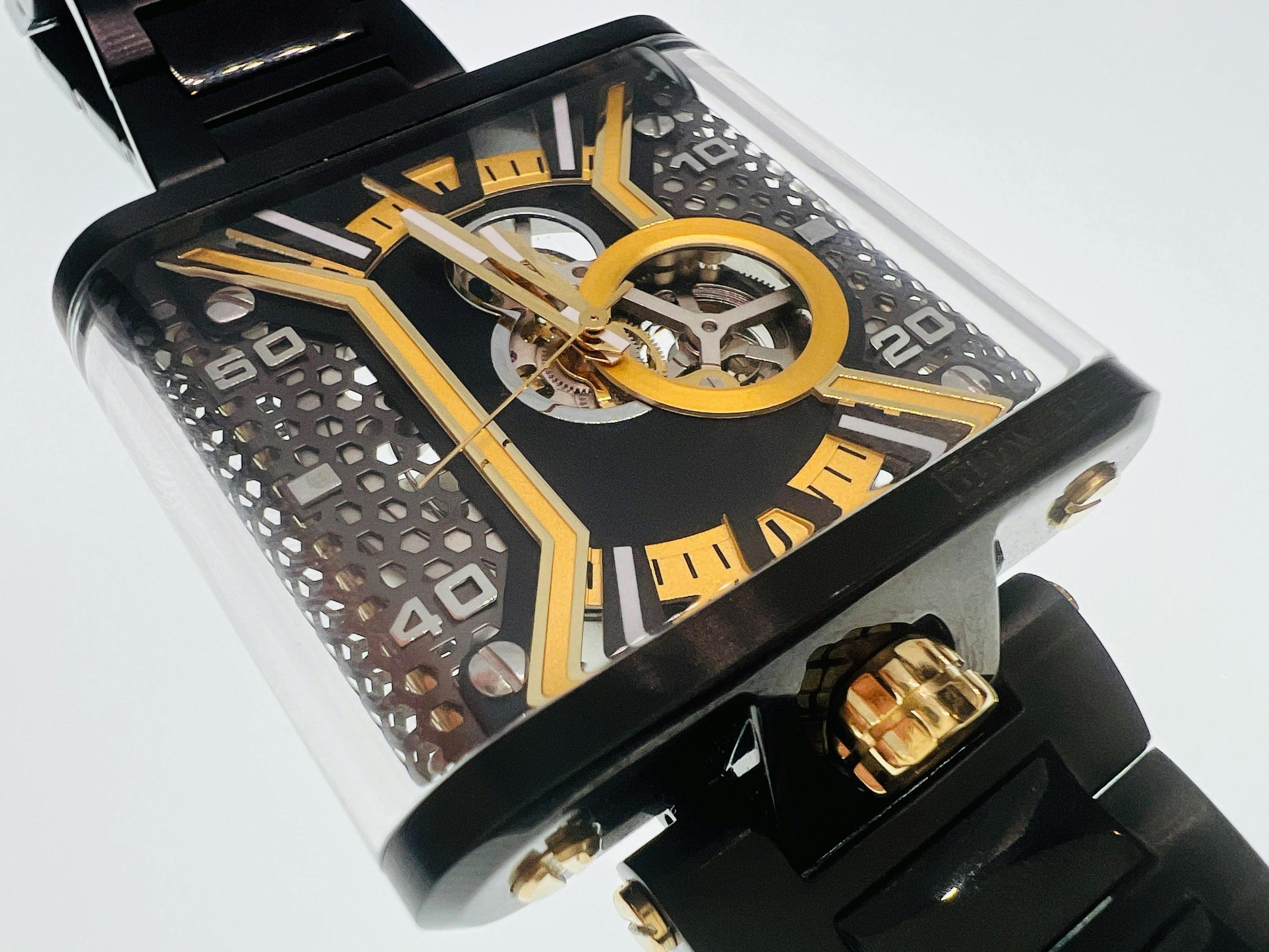 魔法使いの約束 腕時計 魔法使いの約束】腕時計。文字盤に満月と星を白蝶貝の螺鈿