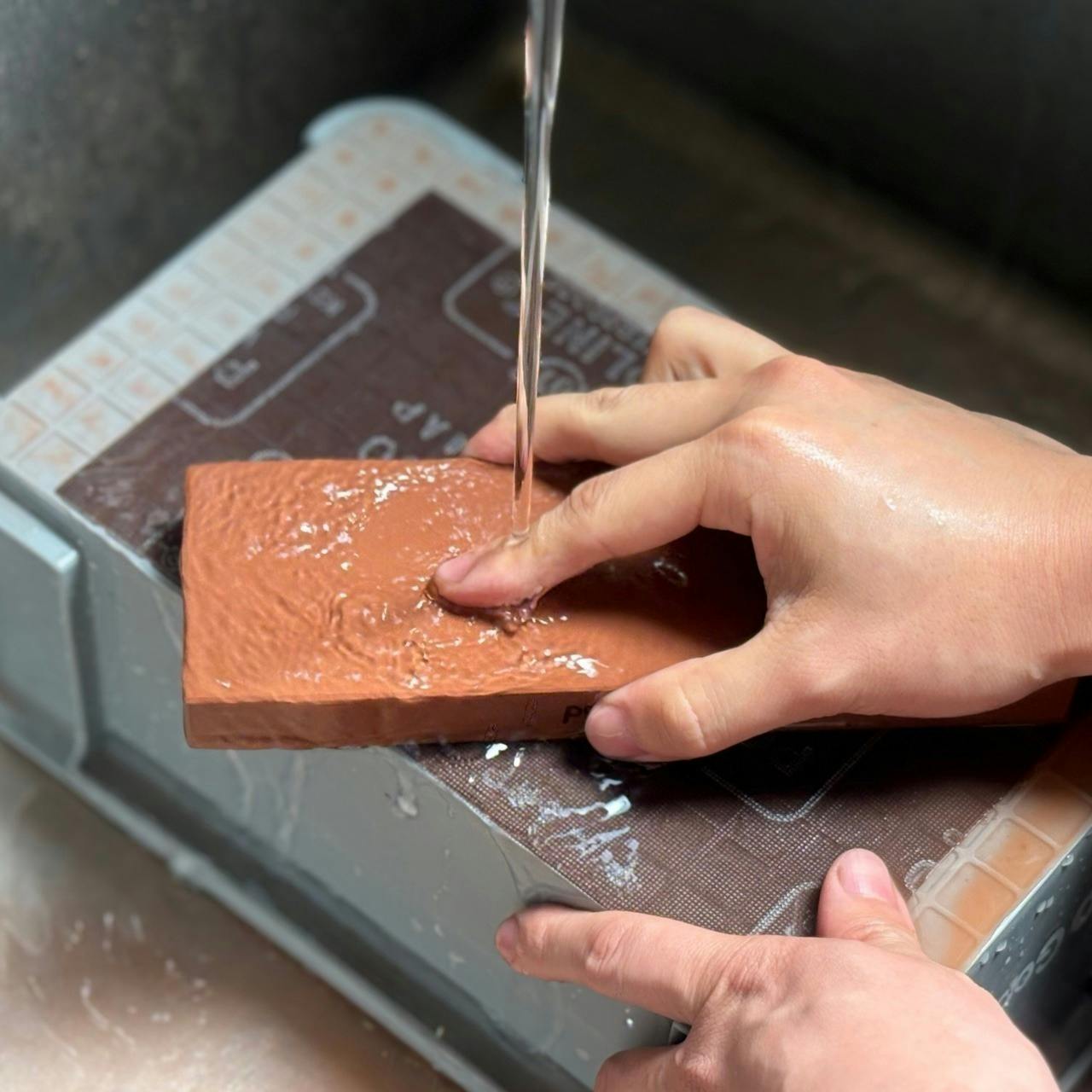 切れ味・再起動。創業85年『 #キング砥石 』最良の砥石＆補助ツールを