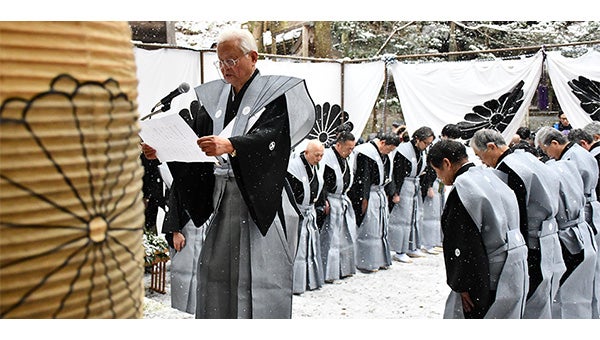 雪の朝に灯す祈り―600年続く御朝拝式を未来へー - CAMPFIRE (キャンプ