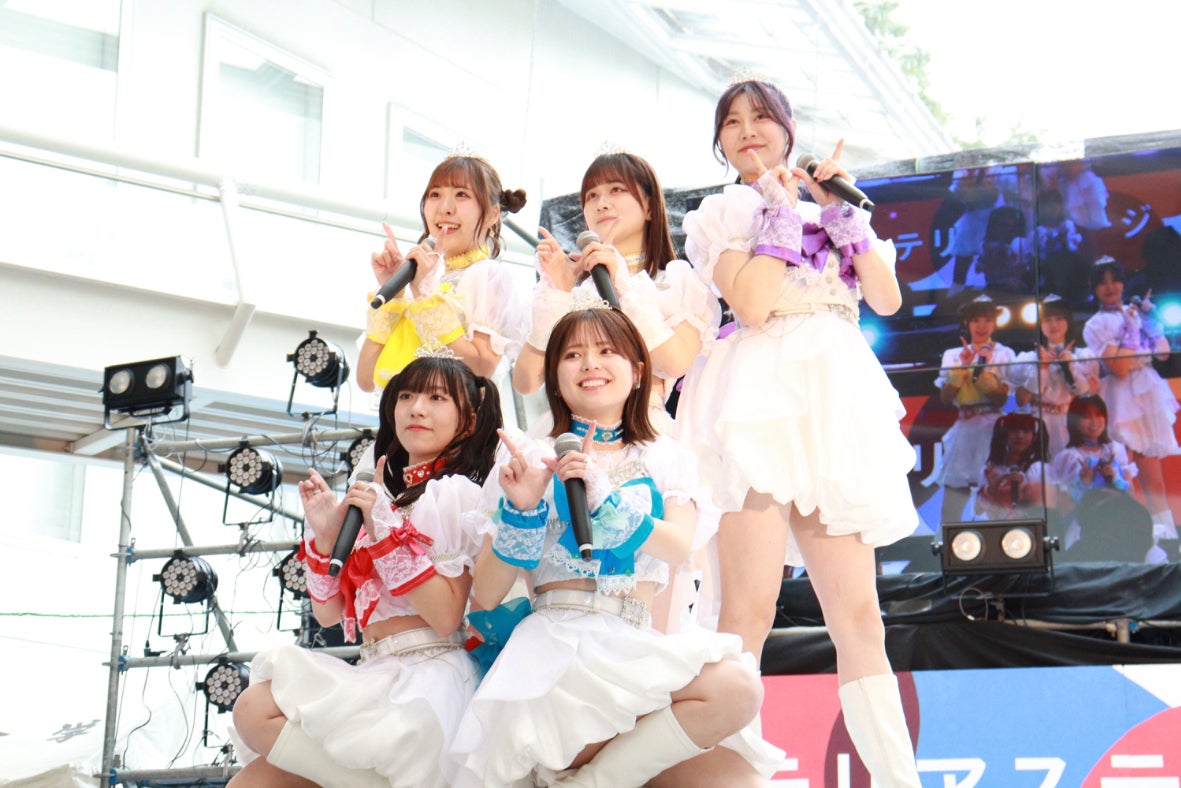 【早い者勝ち】18枚12F手作りキャンバス 現役早稲田生アイドル】解散ライブを成功させたい！ - CAMPFIRE