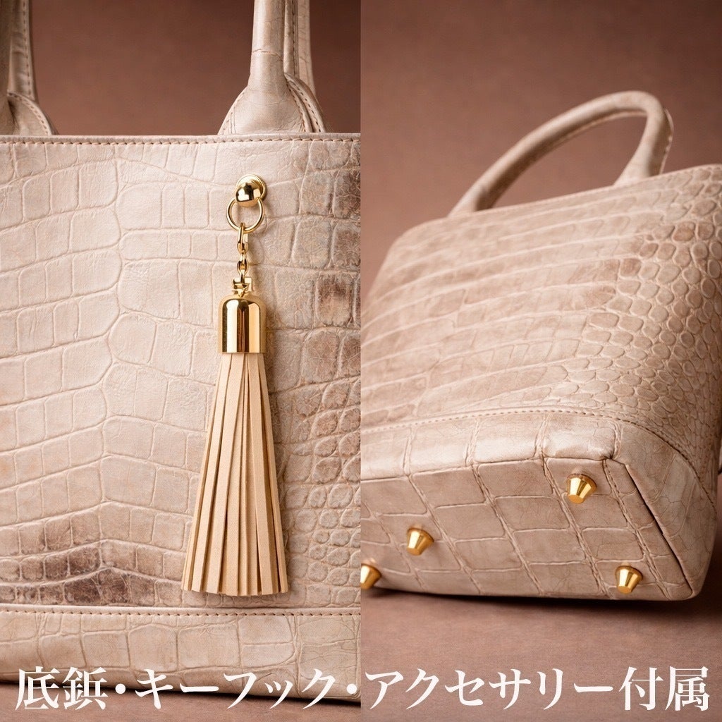 高級クロコダイル一枚革で贅沢に仕立てる。ジャパンメイドのミドル 高級クロコダイル一枚革で贅沢に仕立てる。ジャパンメイドのミドル
