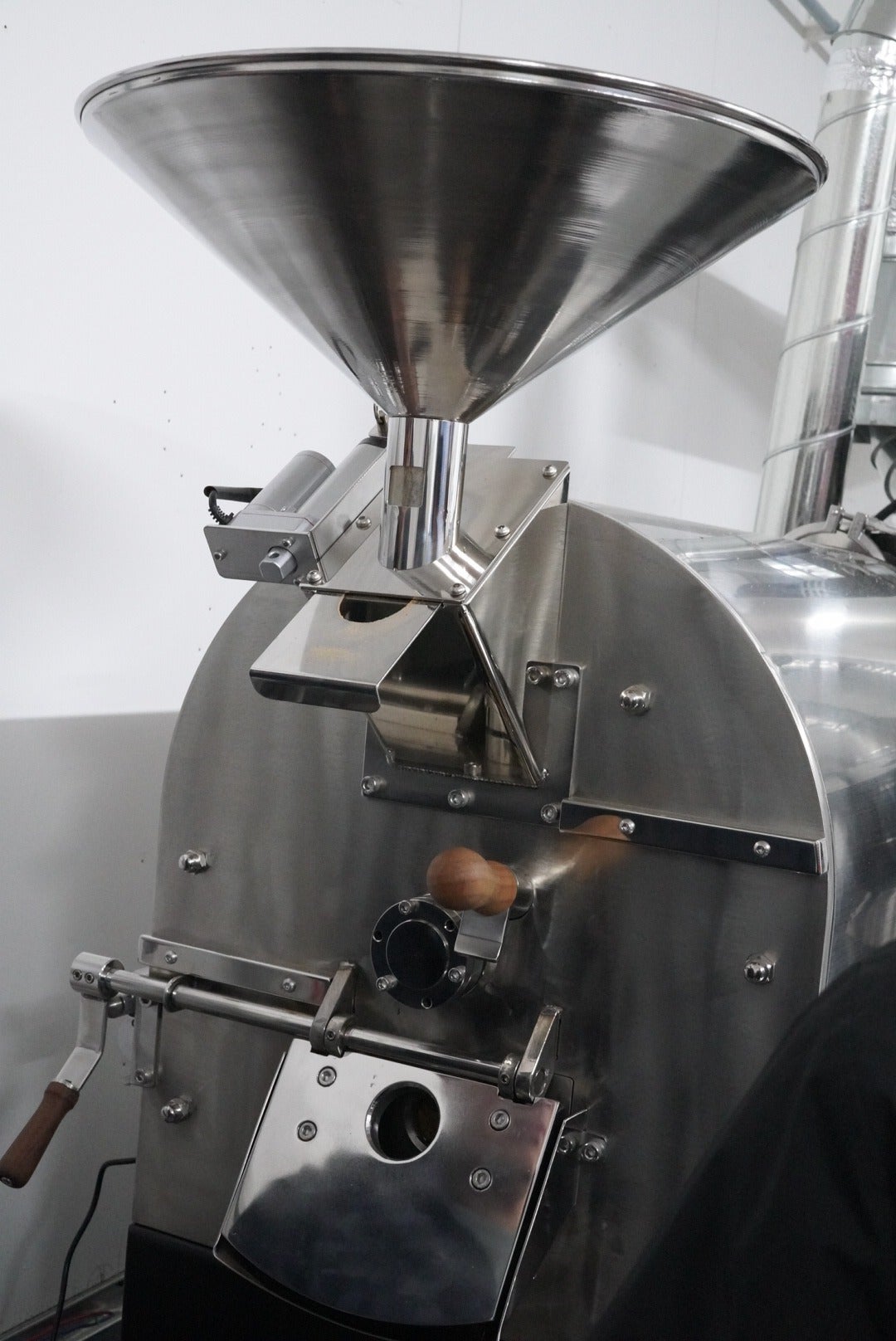 日本初の焙煎機『EHIRIX7kg』導入!静岡県島田市にロースタリーを 日本初の焙煎機『EHIRIX7kg』導入!静岡県島田市にロースタリーを