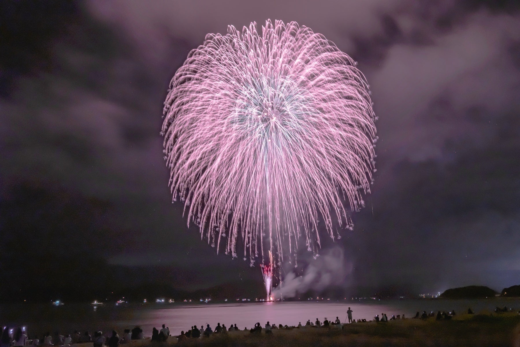はなび 光市】令和8年 光花火大会「＃虹はなび」を開催決定 - CAMPFIRE