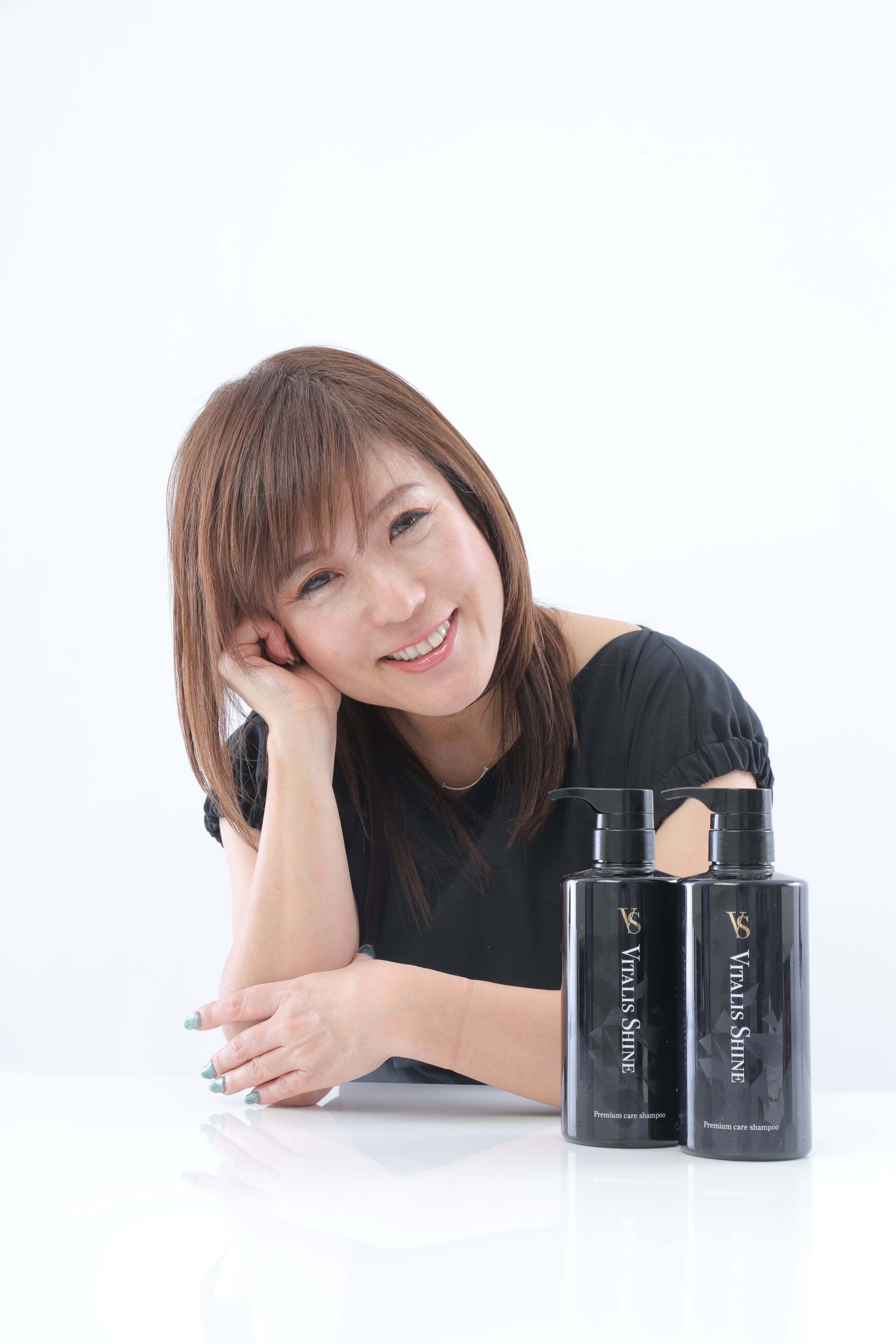 シャンプーをやめて、美容液で髪を洗いませんか？「洗う頭皮美容」を