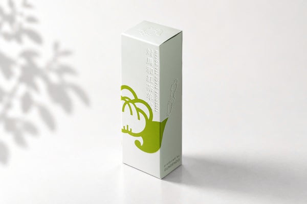 対馬の和紅茶を“茶葉ごと”味わう。10ミクロンの茶葉を練り込んだ羊羹を全国へ