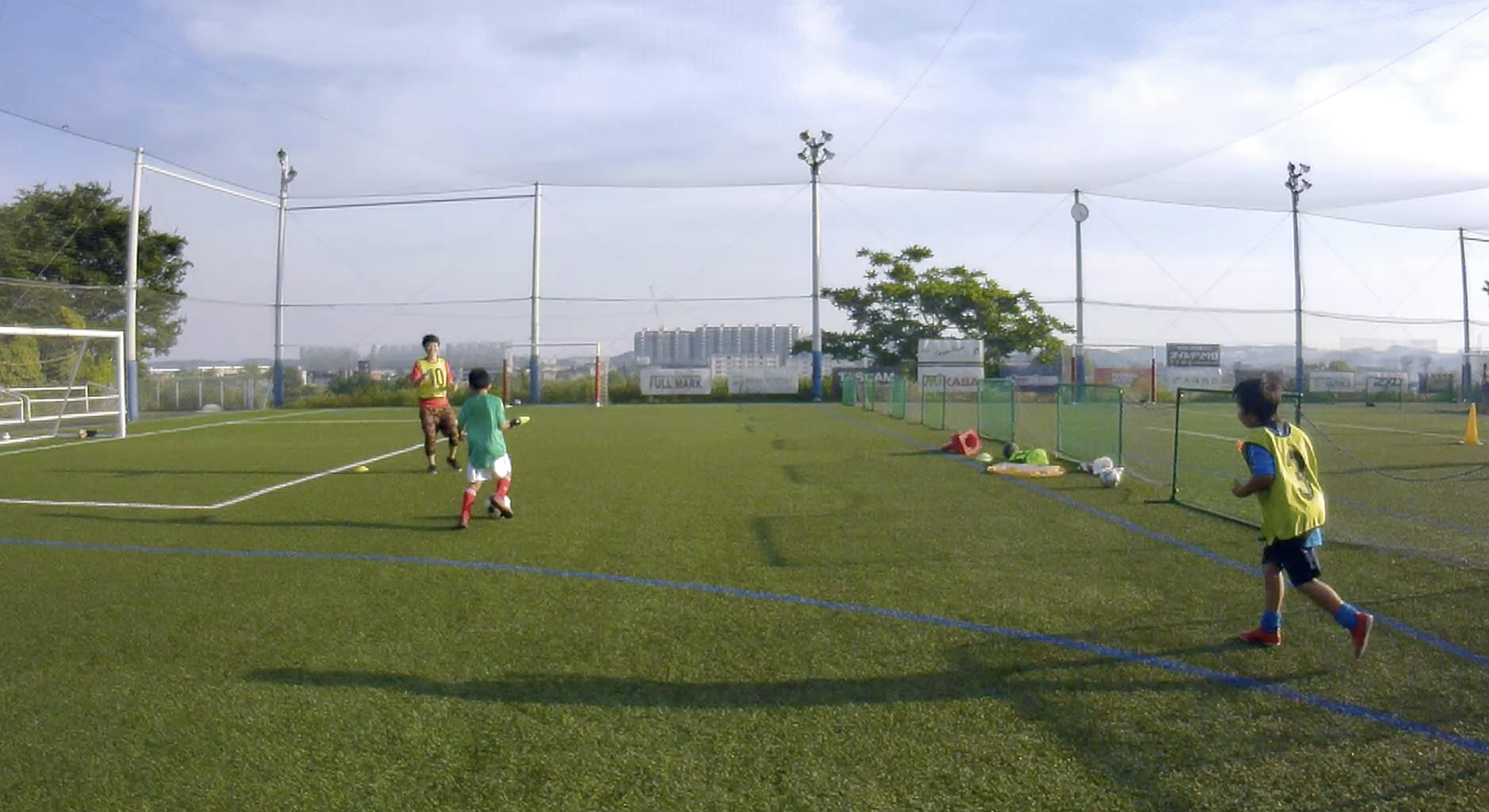 子どもたちが安心して遊べる無料のサッカースクールを日本全国に展開したい Campfire キャンプファイヤー
