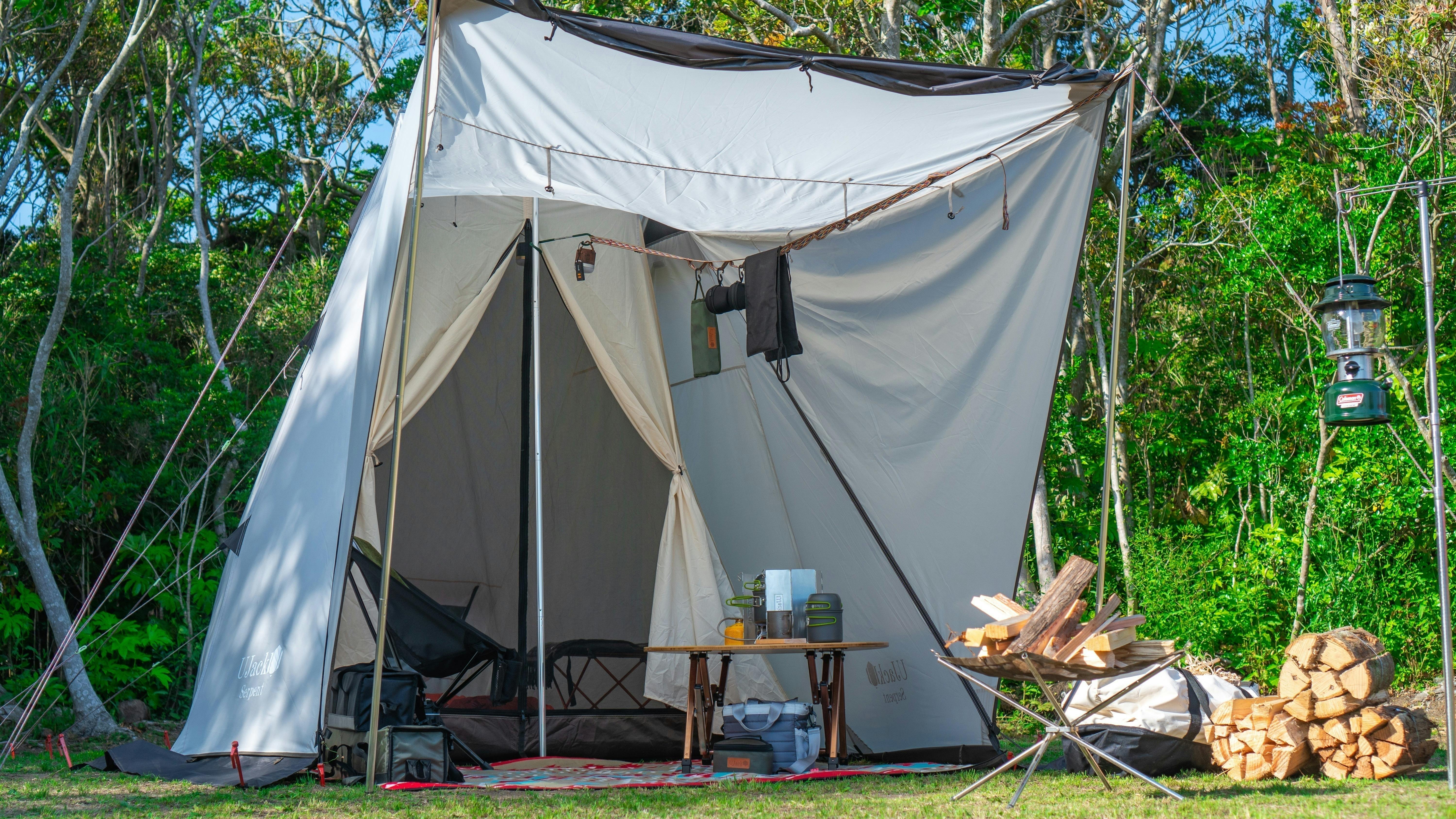 ソロキャンプ　テント