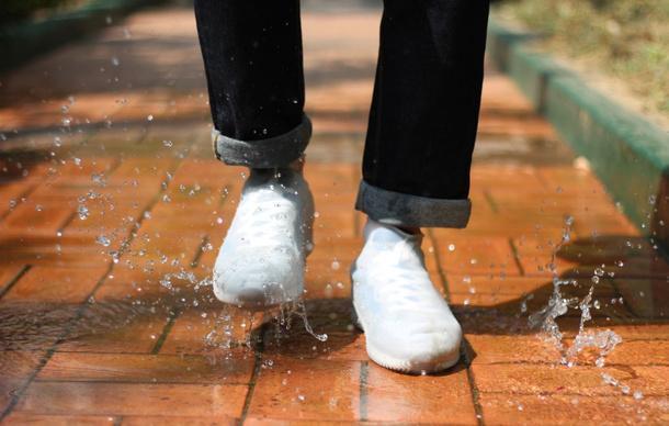 雨の日でもお洒落な足元が諦められない 靴カバー Block Whales Campfire キャンプファイヤー 雨の日でもお洒落な足元が諦められない 靴カバー Block Whales Campfire キャンプファイヤー