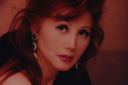 女優・筑波久子(チャコ・ヴァン・リューエン)の半生本を自費出版女優・筑波久子(チャコ・ヴァン・リューエン)の半生本を自費出版
