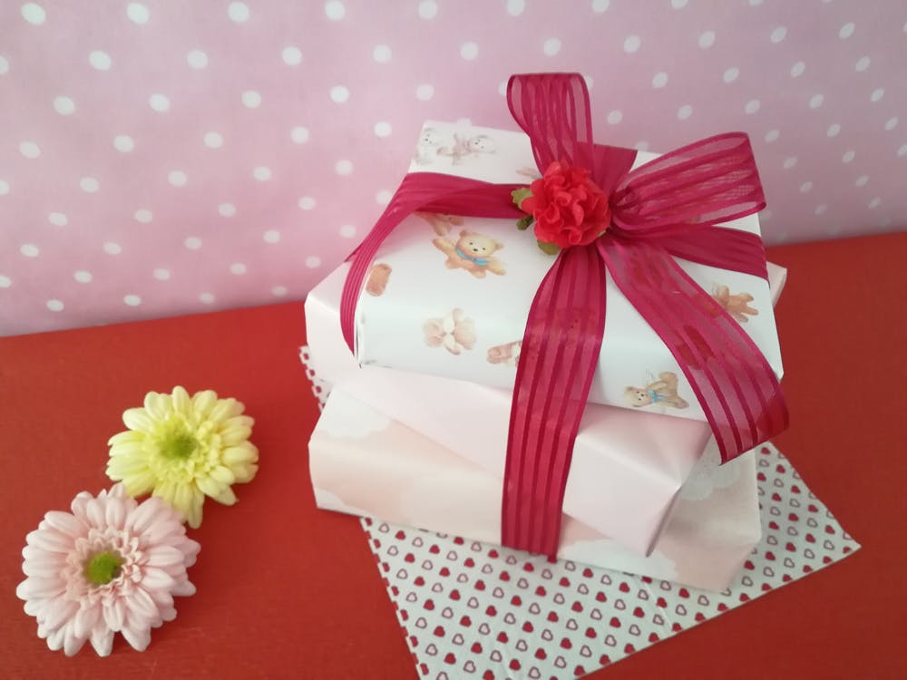 デパート包み解説dvdを制作 販売員がプレゼントをきれいに包めるようになる Campfire キャンプファイヤー デパート包み解説dvdを制作 販売員がプレゼントをきれいに包めるようになる Campfire キャンプファイヤー