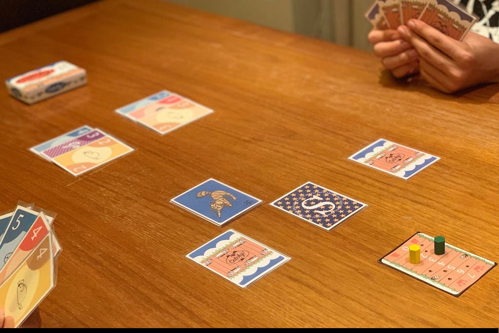 2人用ねこカードゲーム Catchy を制作 販売する Campfire キャンプファイヤー 2人用ねこカードゲーム Catchy を制作 販売する Campfire キャンプファイヤー