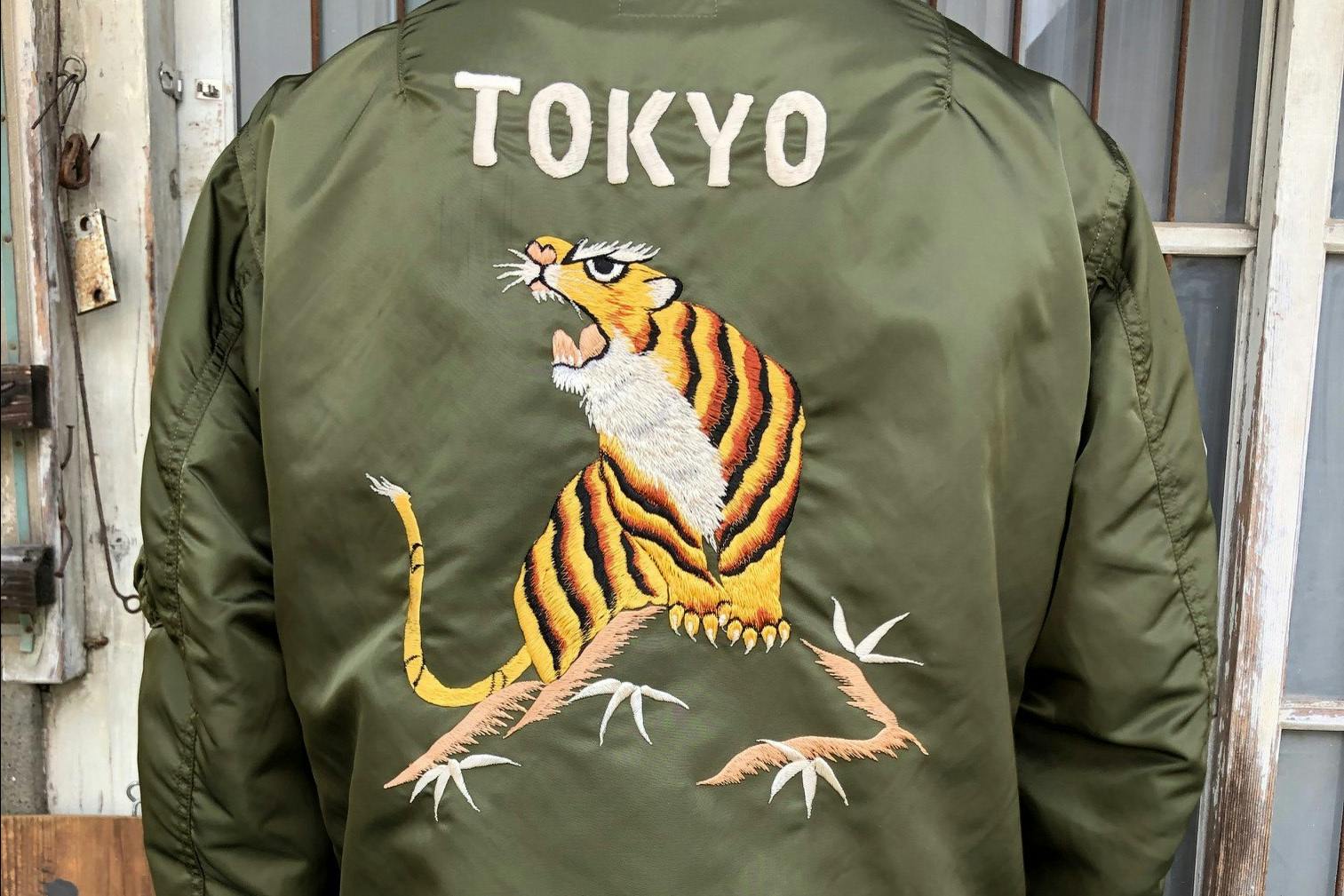 スカジャン刺繍風 指狐xきつねセット 手刺繍チェーンステッチワッペン 一点物チェーンステッチワッペンセット