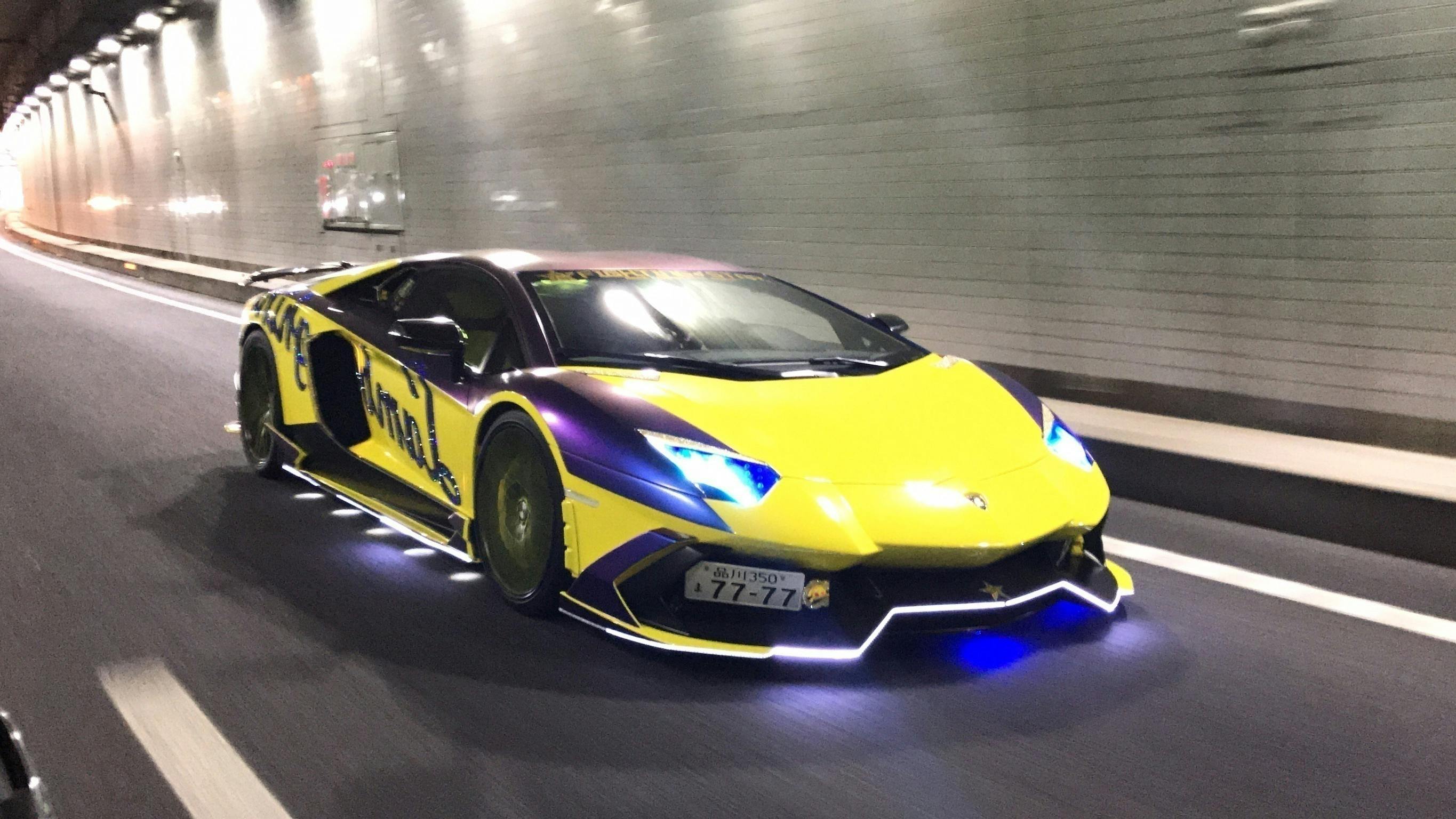 スーパーカー界のカリスマ 諸星伸一 の運転するランボルギーニの助手席をvr体験 アクティビティ Campfire キャンプファイヤー スーパーカー界のカリスマ 諸星伸一 の運転するランボルギーニの助手席をvr体験 アクティビティ Campfire キャンプファイヤー