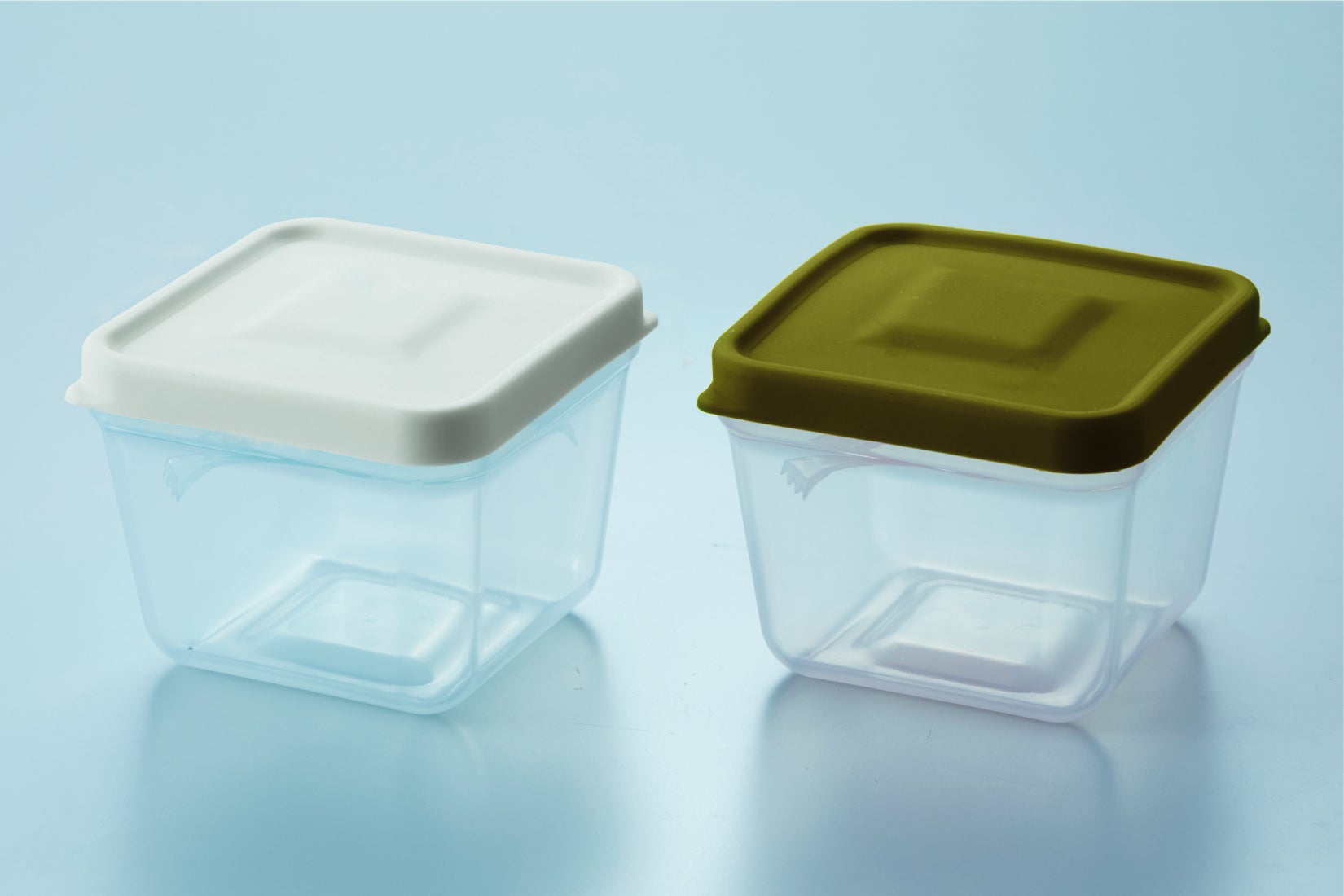 洗い物を少なくする！ふたがトングになる保存容器のCAMPFIRE限定カラー