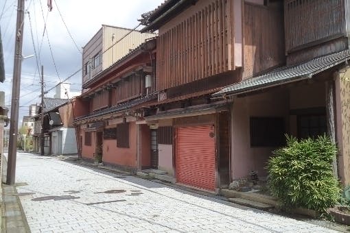 和の情緒あふれる町の中にある 人と人とをつなぐ和のフリースペースを作りたい Campfire キャンプファイヤー
