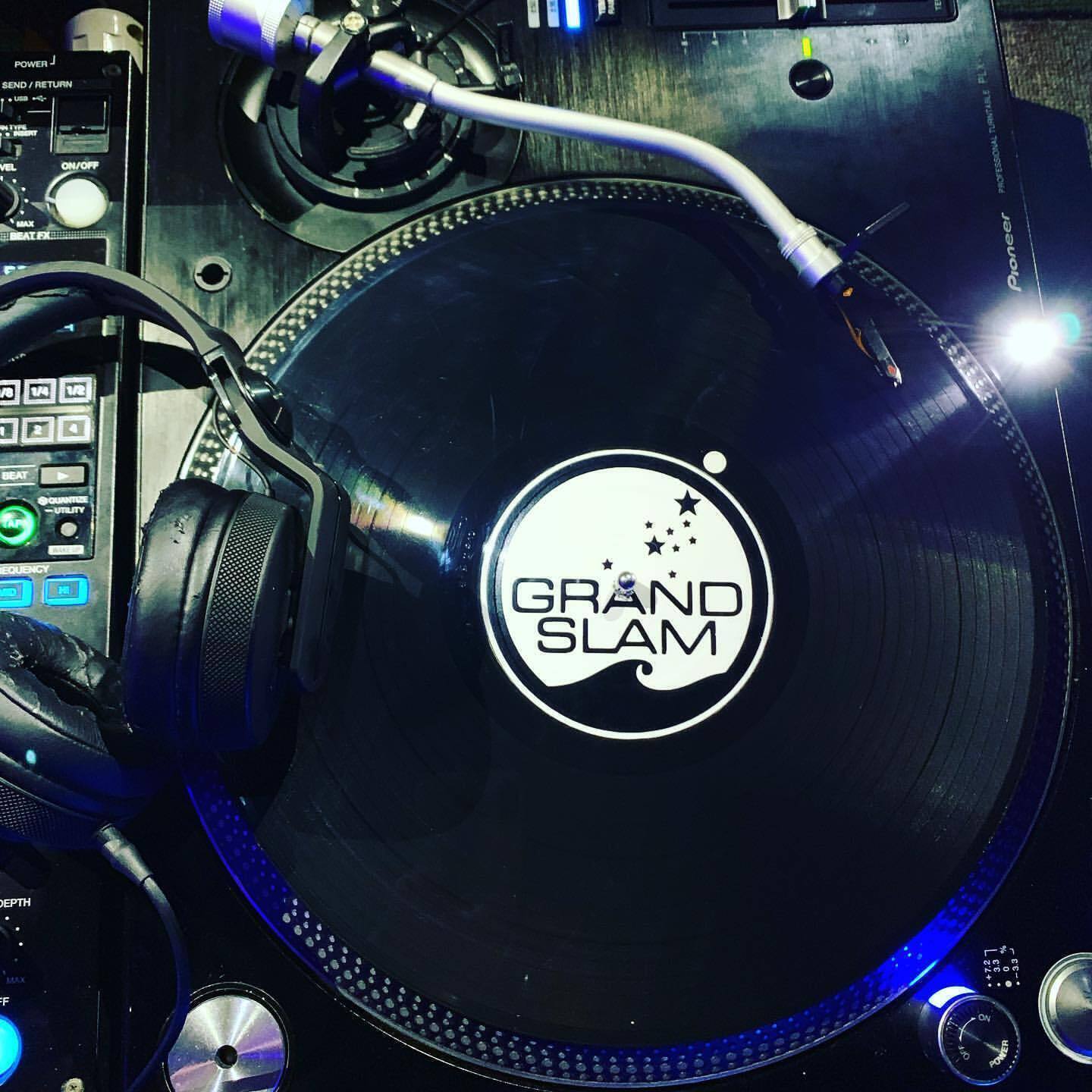 日本最南端 石垣島の音箱GRAND SLAMを存続させて下さい。 - CAMPFIRE