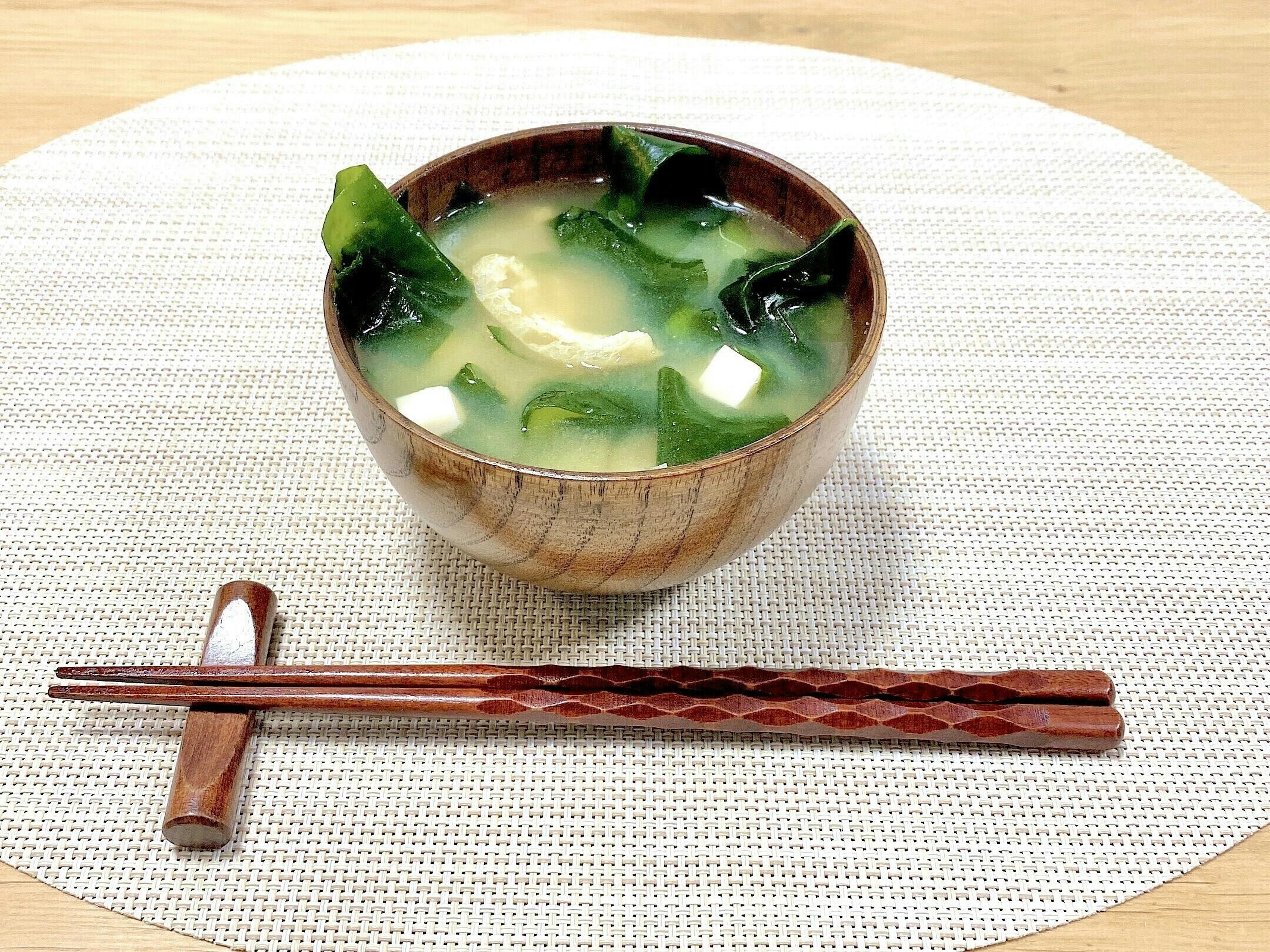 たくさんの人に一度は食べてもらいたい 徳島名産 鳴門ワカメ Campfire キャンプファイヤー たくさんの人に一度は食べてもらいたい 徳島名産 鳴門ワカメ Campfire キャンプファイヤー