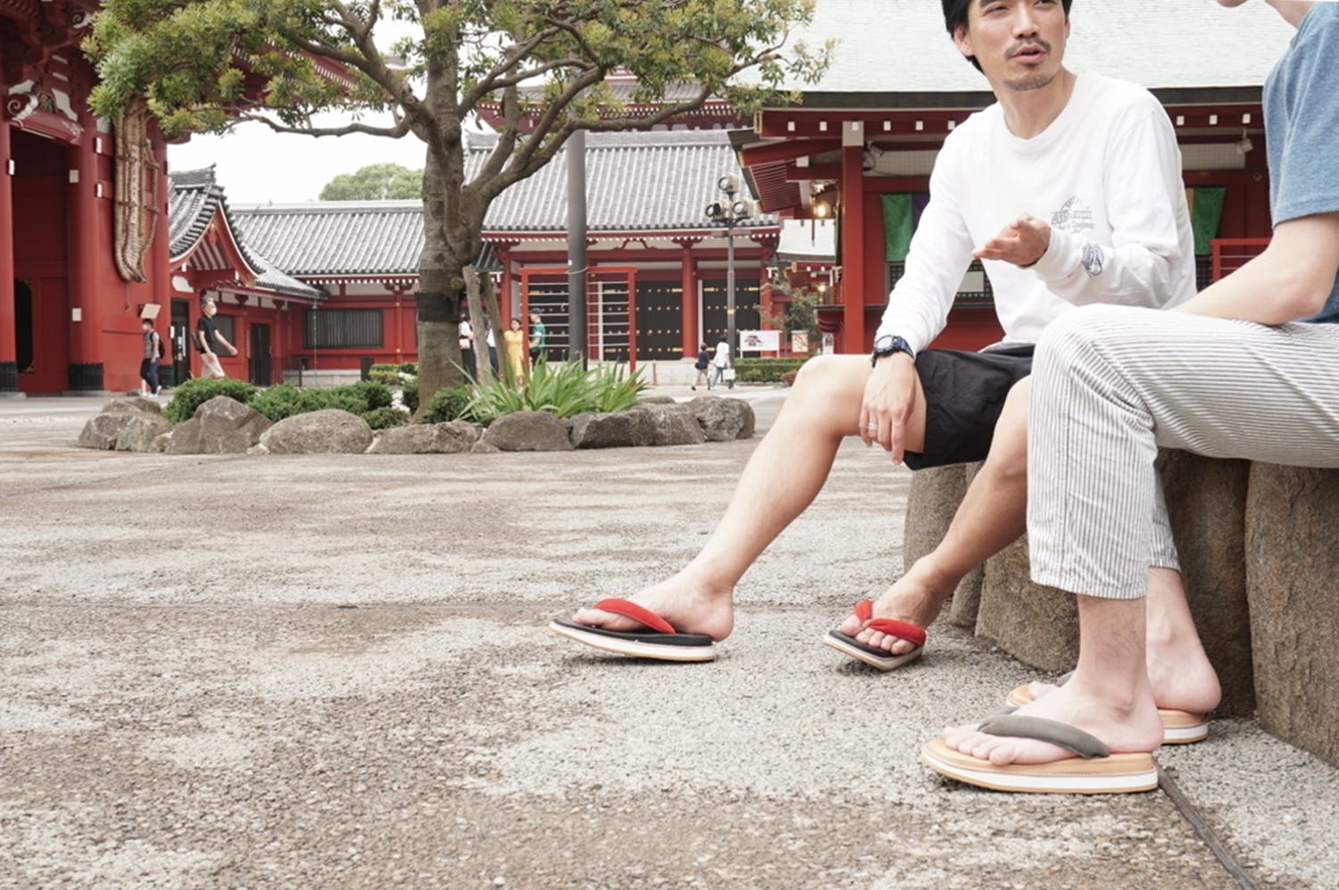 ストレスフリーの日本製レザー雪駄サンダル まさに現代の履き物 Campfire キャンプファイヤー ストレスフリーの日本製レザー雪駄サンダル まさに現代の履き物 Campfire キャンプファイヤー