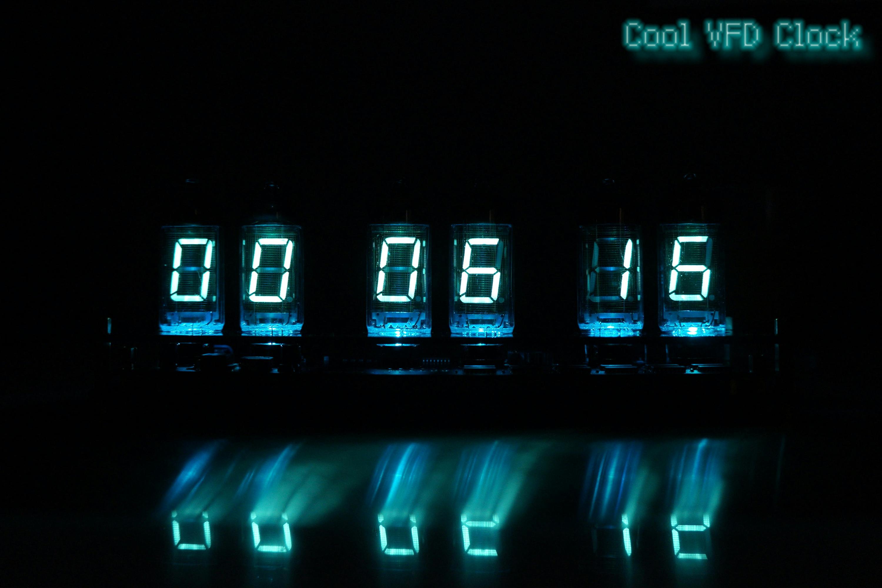 往年の国産技術が主役！レトロフューチャー感溢れる『Cool VFD Clock』 - CAMPFIRE (キャンプファイヤー)