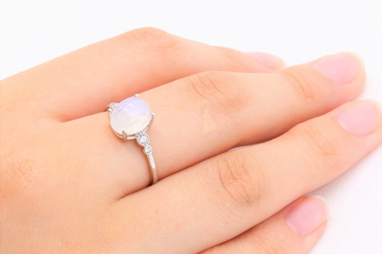 美しい虹色ムーンストーンリングで皆さんに 幸運 をお届けしたいアクティビティ Campfire キャンプファイヤー 美しい虹色ムーンストーンリングで皆さんに 幸運 をお届けしたいアクティビティ Campfire キャンプファイヤー
