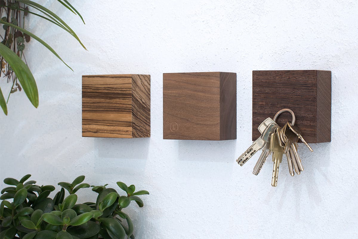 木目も美しい インテリアにもお洒落な マグネット内蔵小物ホルダー Campfire キャンプファイヤー 木目も美しい インテリアにもお洒落な マグネット内蔵小物ホルダー Campfire キャンプファイヤー