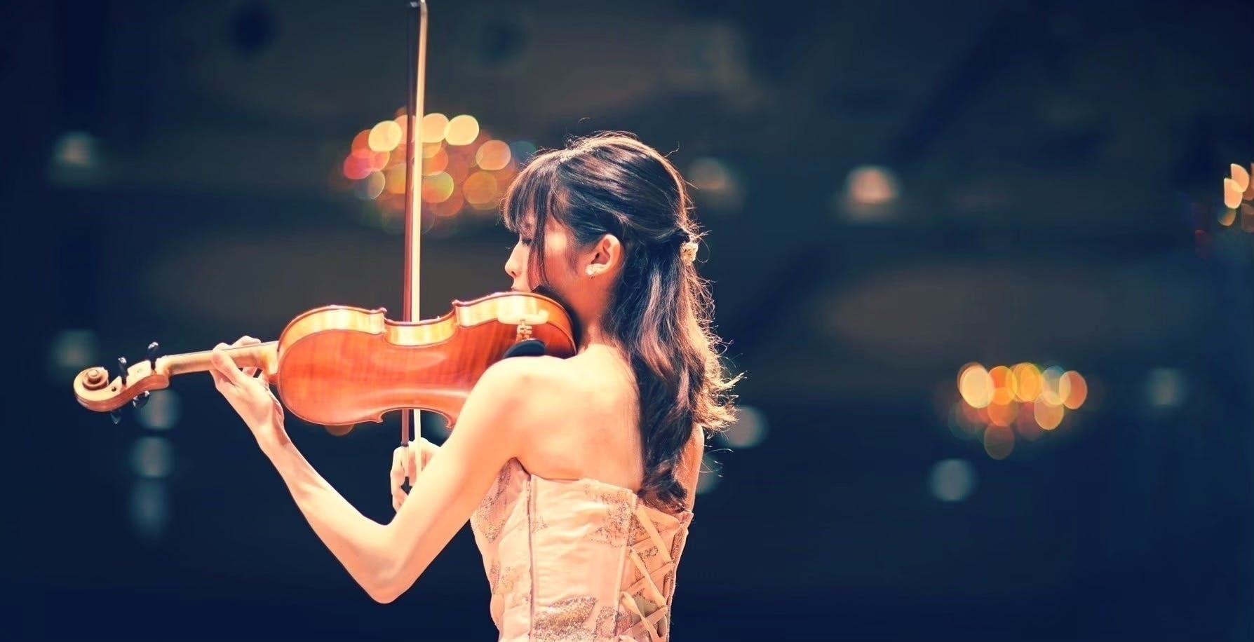 西浦詩織 初のミニcdアルバム制作プロジェクト Campfire キャンプファイヤー 西浦詩織 初のミニcdアルバム制作プロジェクト Campfire キャンプファイヤー