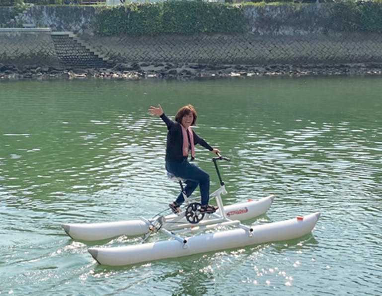 水の都ひろしまの新たな乗り物 水上自転車 Suisui Campfire キャンプファイヤー