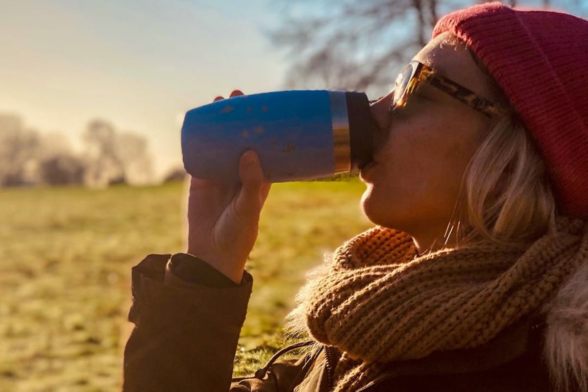 炭酸okなボトル かわいいタンブラー Ohelo オヘロ でマイボトル始めよう Campfire キャンプファイヤー 炭酸okなボトル かわいいタンブラー Ohelo オヘロ でマイボトル始めよう Campfire キャンプファイヤー