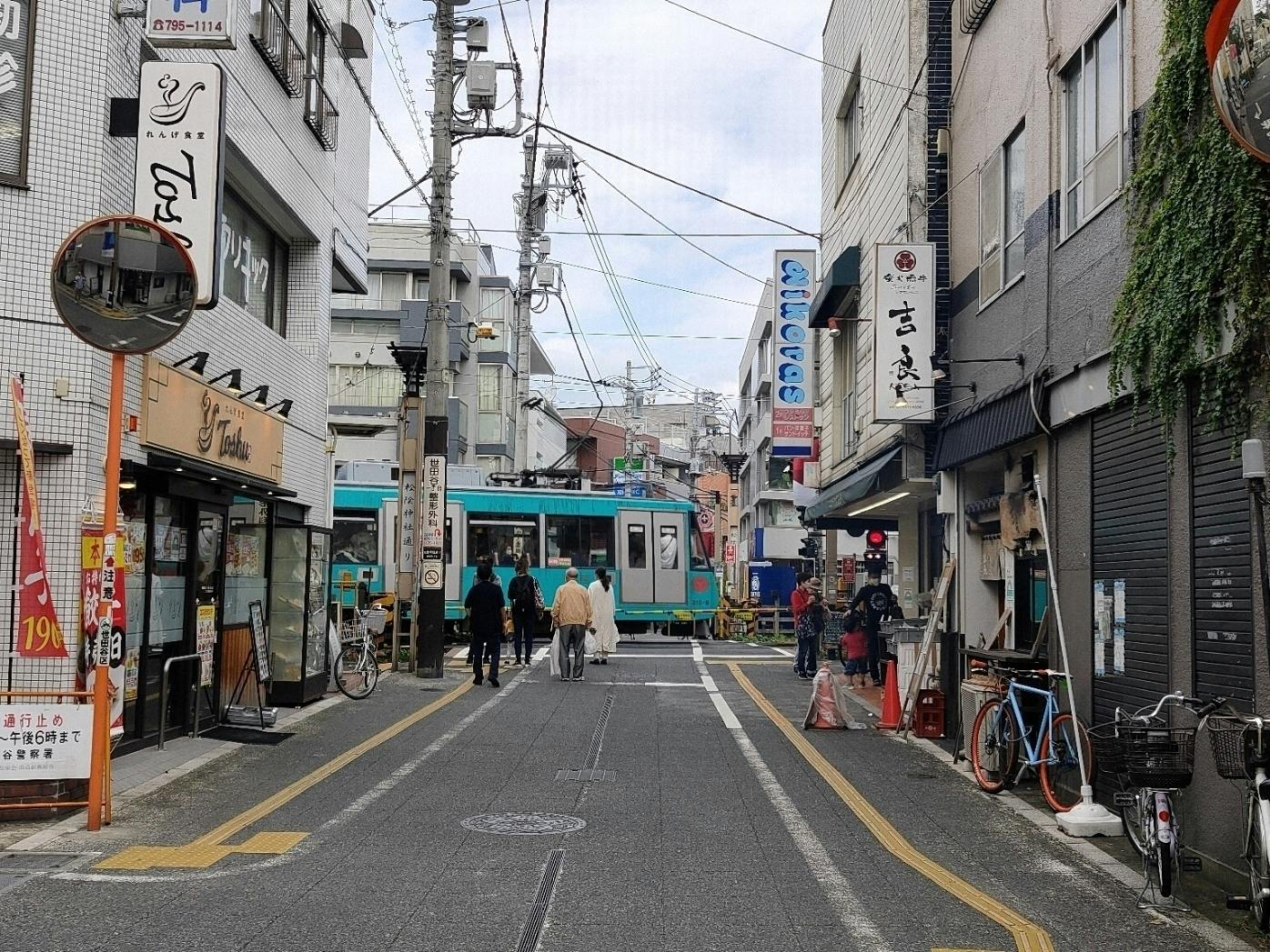 世田谷松陰神社前で 地に足つける プロジェクト Campfire キャンプファイヤー 世田谷松陰神社前で 地に足つける プロジェクト Campfire キャンプファイヤー