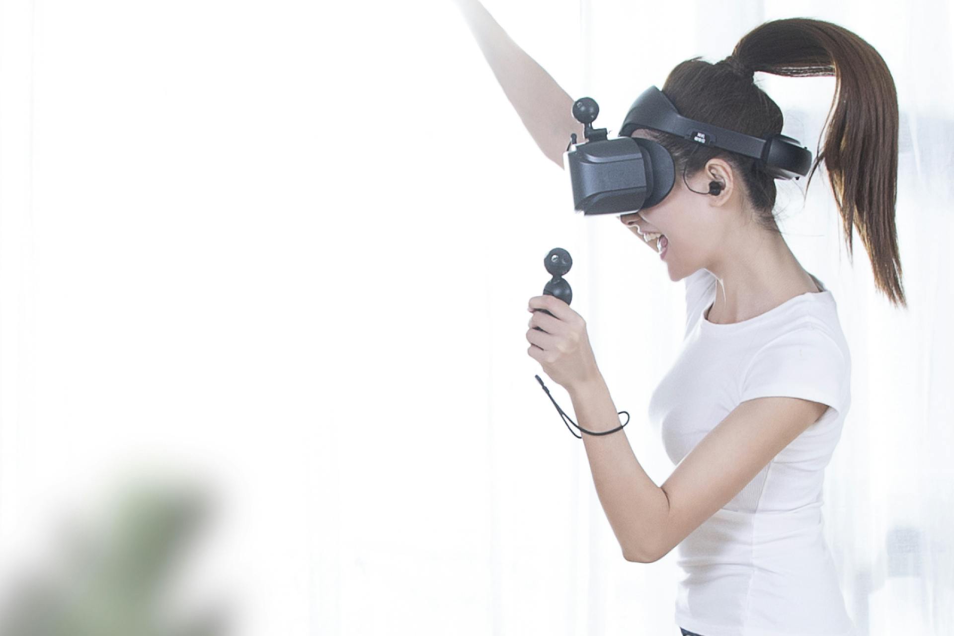 スマホが6dof対応の次世代vrに トラッキング ヘッドセット Nolo Vr Campfire キャンプファイヤー スマホが6dof対応の次世代vrに トラッキング ヘッドセット Nolo Vr Campfire キャンプファイヤー