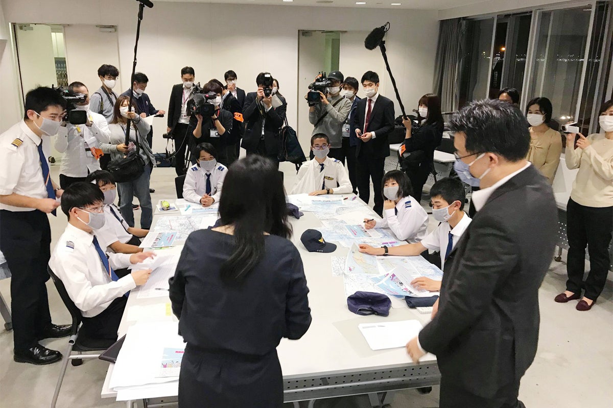 ピーチ初！遊覧飛行事業実現へ！記念誌「Dear Sky」＆動画をみんなで