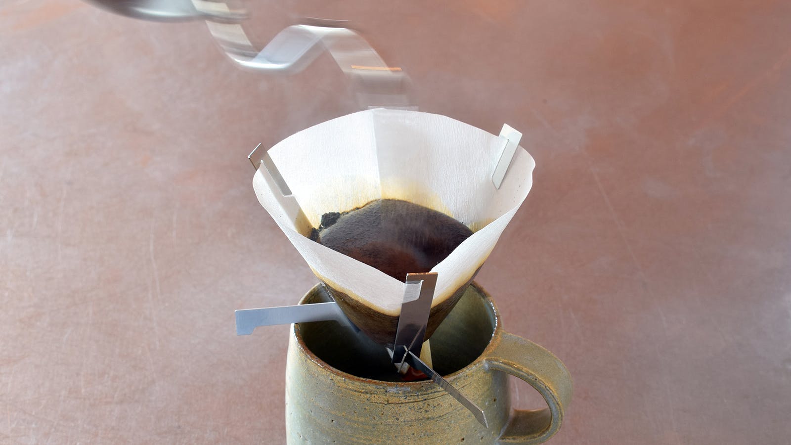 わずか21g 手のひらに収まるコーヒードリッパー Campfire キャンプファイヤー わずか21g 手のひらに収まるコーヒードリッパー Campfire キャンプファイヤー