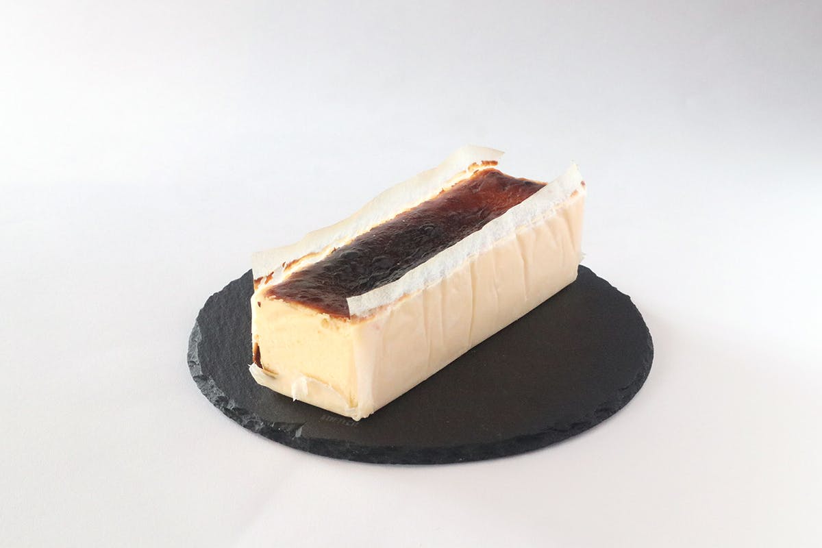 コロナ禍でチーズマニアのパティシエが作った激うまバスクチーズケーキ Campfire キャンプファイヤー コロナ禍でチーズマニアのパティシエが作った激うまバスクチーズケーキ Campfire キャンプファイヤー