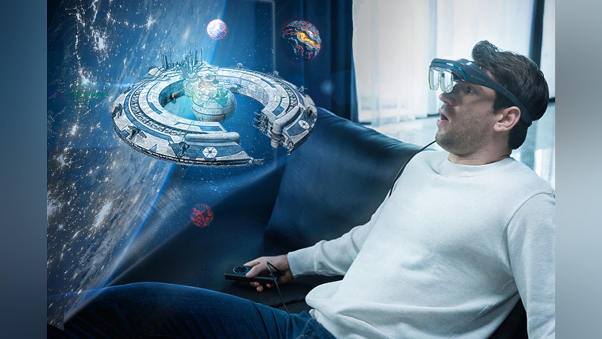 Dream Glass 4K-世界初のポータブル & プライベート AR グラス Dream Glass 4K-世界初のポータブル & プライベート AR グラス