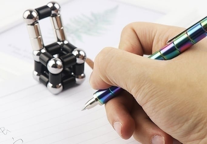 ペン ツール トイを大集合されたマグネットペン アイデア次第で使い方は自由自在 Campfire キャンプファイヤー ペン ツール トイを大集合されたマグネットペン アイデア次第で使い方は自由自在 Campfire キャンプファイヤー