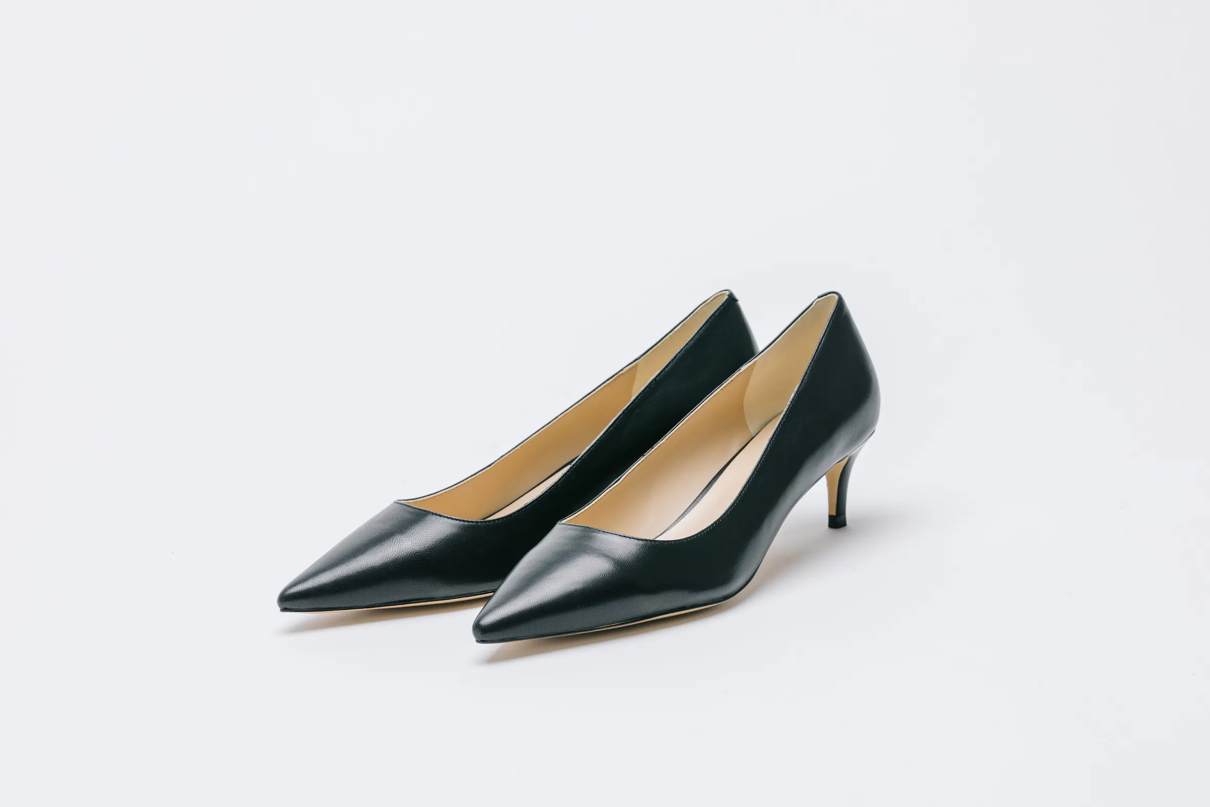 こんな靴を待っていた 大きいサイズの女性用パンプス25 5 27 5cmまで Campfire キャンプファイヤー こんな靴を待っていた 大きいサイズの女性用パンプス25 5 27 5cmまで Campfire キャンプファイヤー