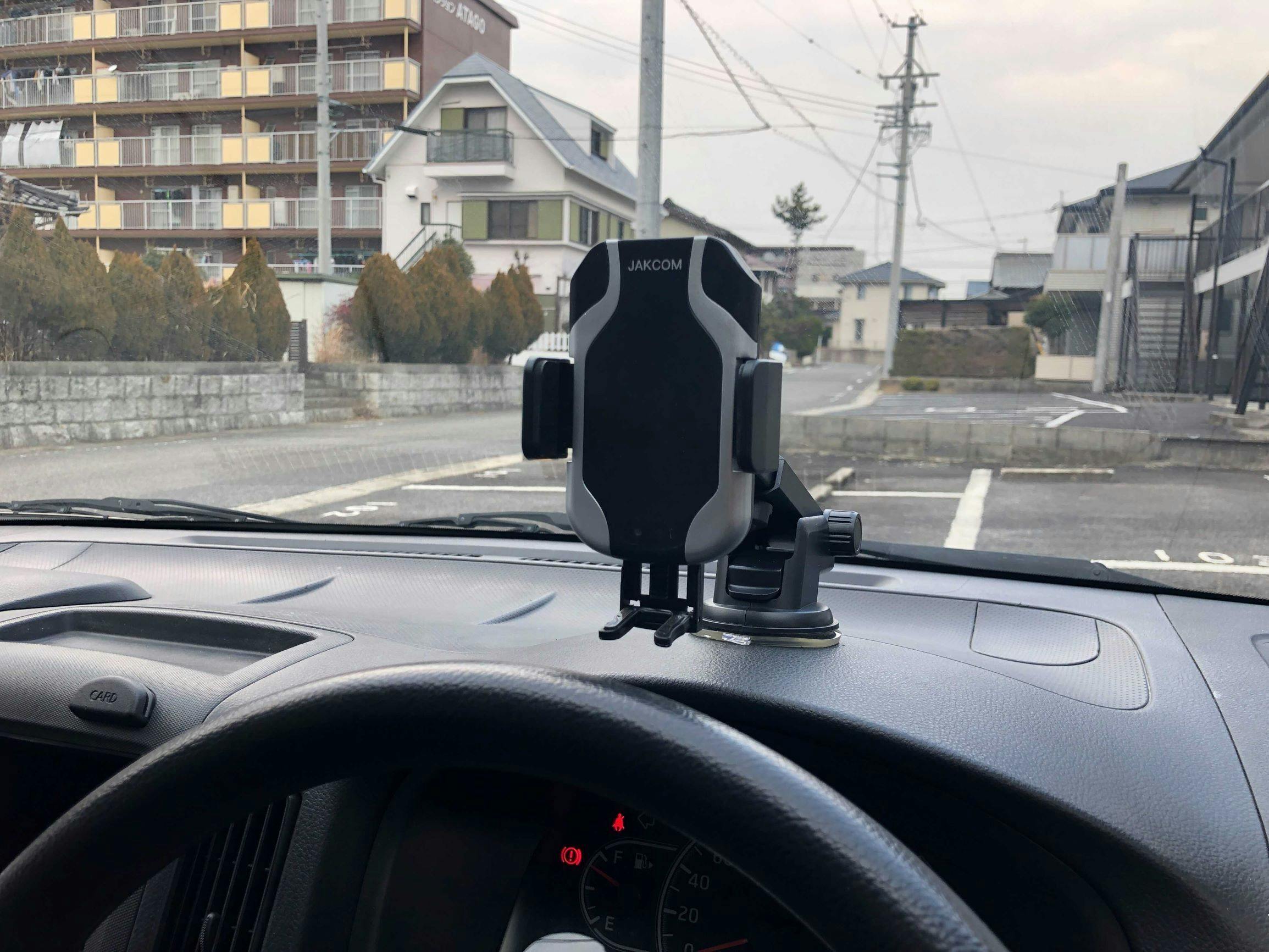 Qi対応 スマホを近づけると自動で開閉 ワイヤレス車載スマホ充電器 Ch2 Campfire キャンプファイヤー Qi対応 スマホを近づけると自動で開閉 ワイヤレス車載スマホ充電器 Ch2 Campfire キャンプファイヤー