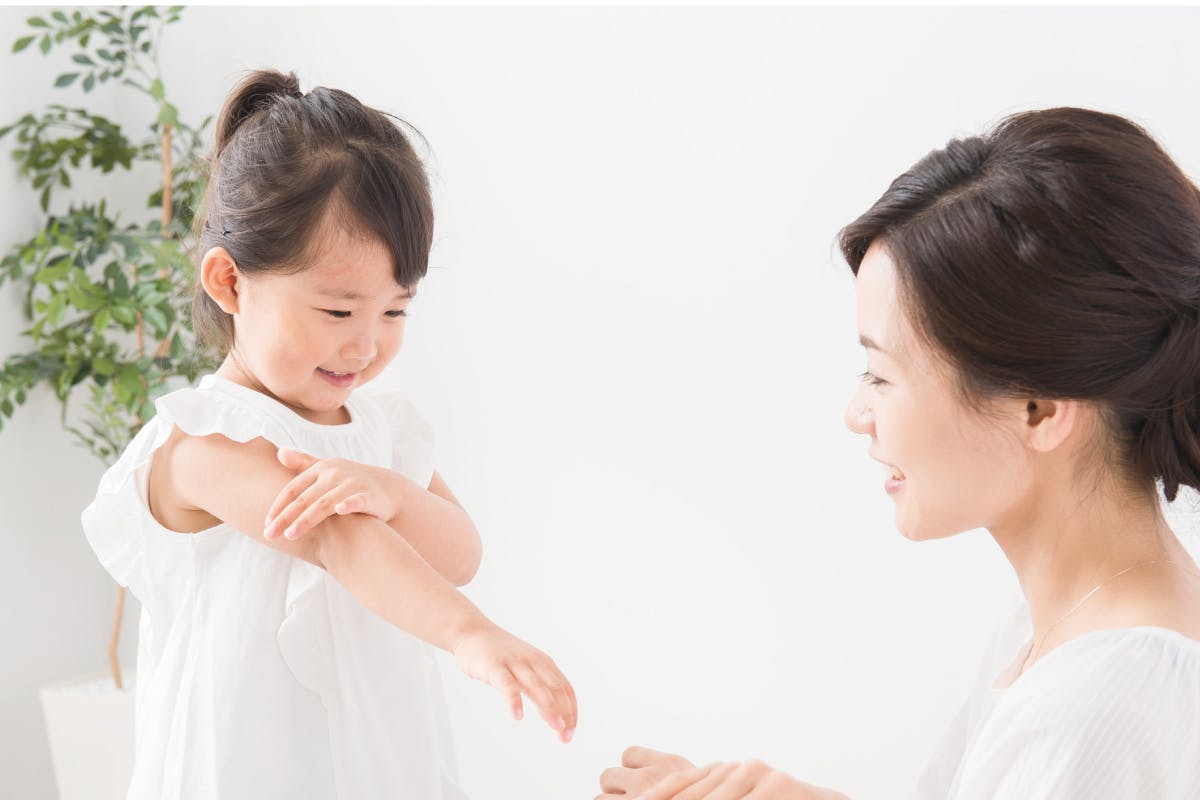 子どものデリケートな悩みはもう解決 馬油配合むだ毛 肌荒れケア 保湿オイル Campfire キャンプファイヤー 子どものデリケートな悩みはもう解決 馬油配合むだ毛 肌荒れケア 保湿オイル Campfire キャンプファイヤー