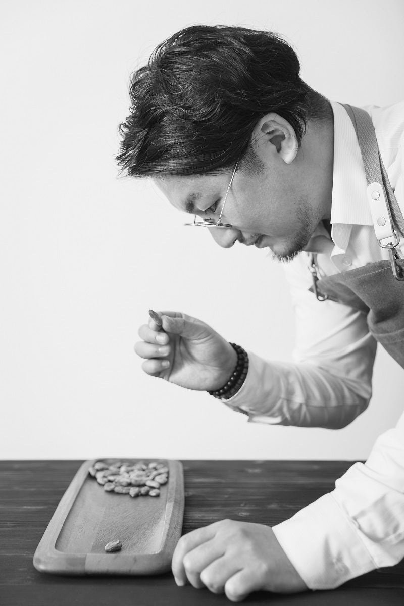 独自製法でザクザクした食感！カカオの旨味を凝縮！五感で楽しむ