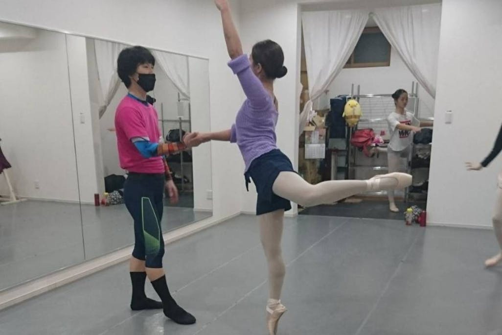 コロナでもバレエを頑張る生徒に 夢の舞台をしてあげたい Campfire キャンプファイヤー