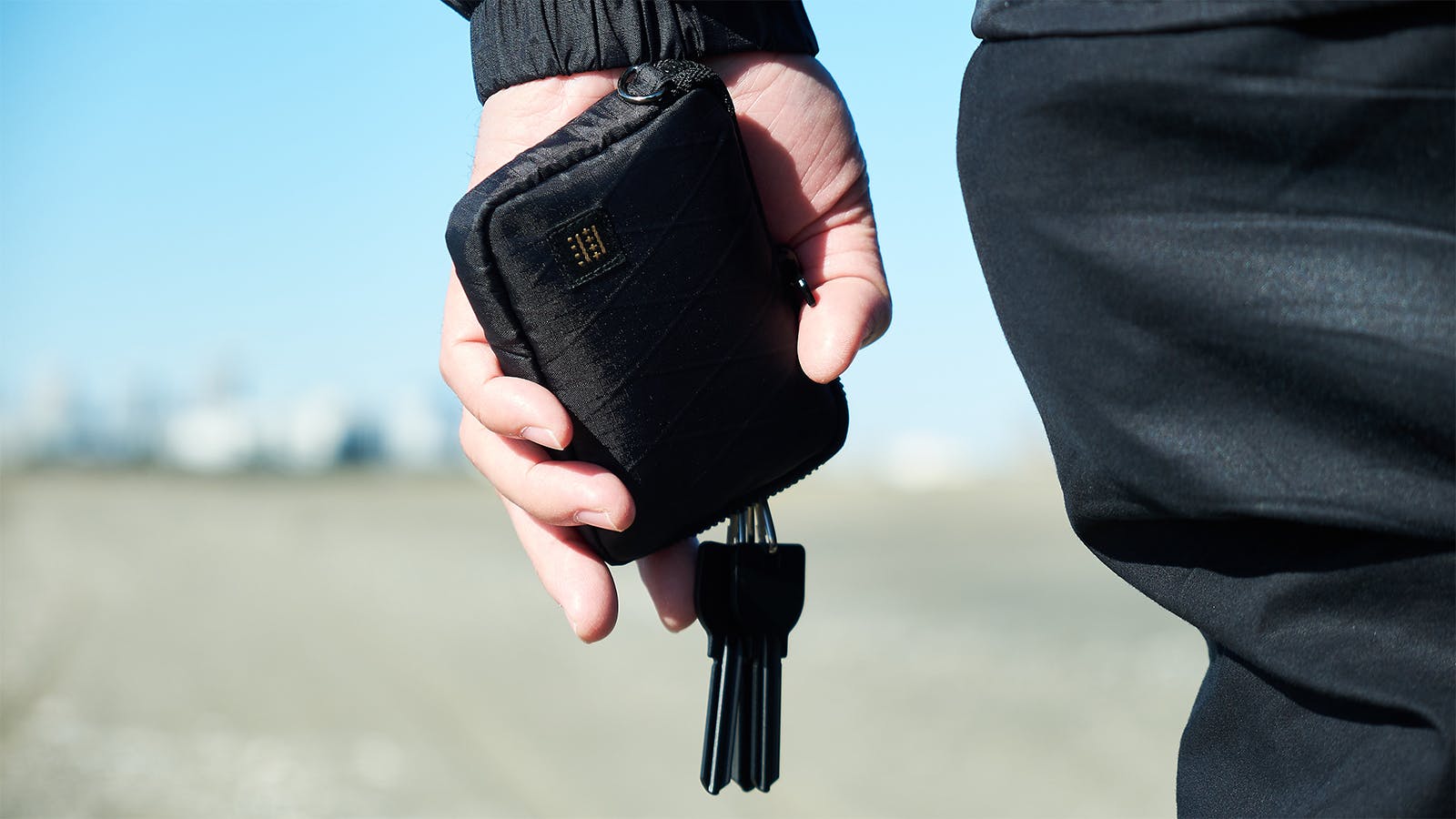 ミニマリスト必見 財布 鍵 エコバッグ Muzosa X Pac スタイル革命 Campfire キャンプファイヤー ミニマリスト必見 財布 鍵 エコバッグ Muzosa X Pac スタイル革命 Campfire キャンプファイヤー