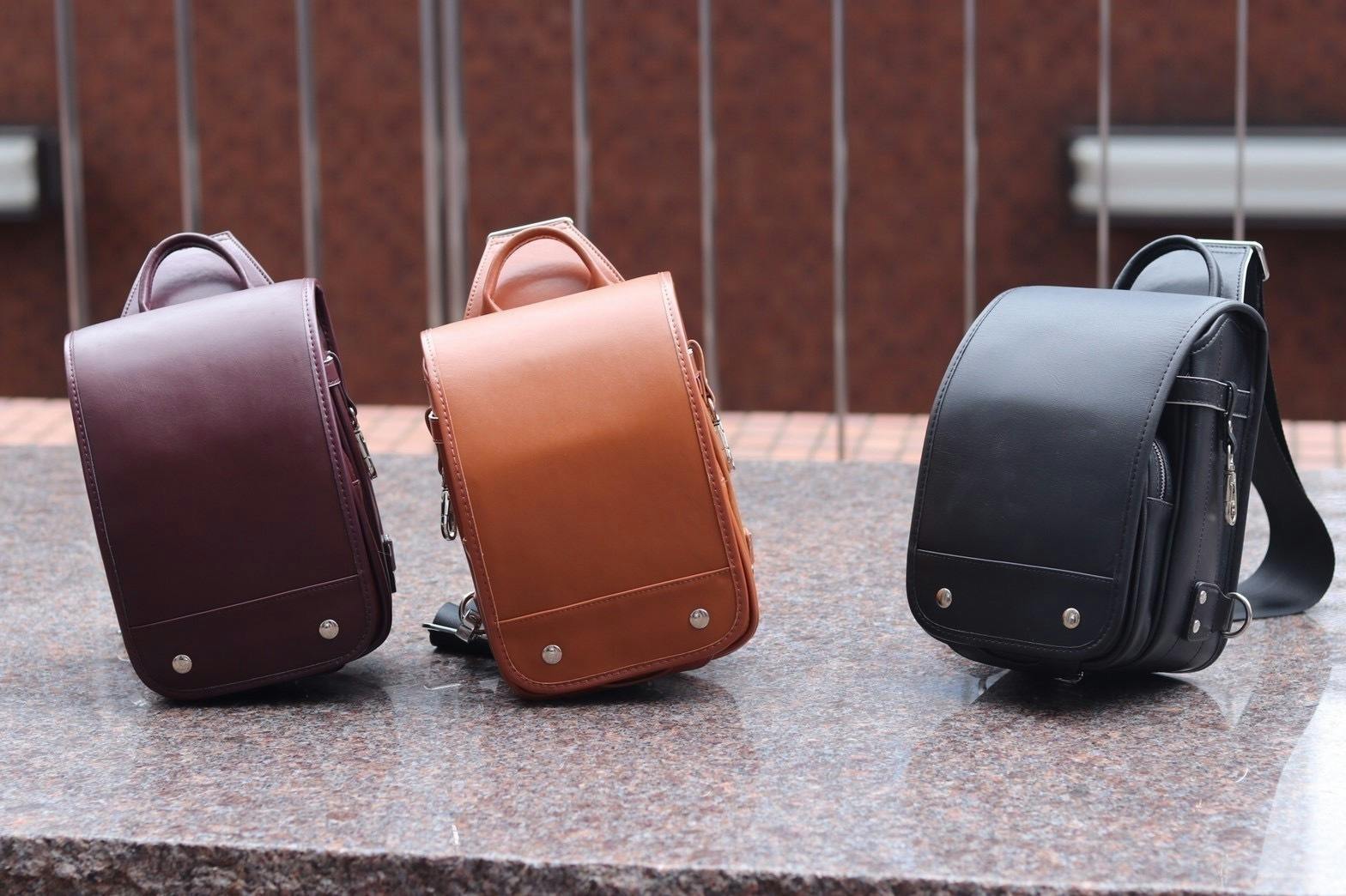 可愛くてかっこいい モダンで粋な大人の本革ランドセル型ボディバッグver1 1 Campfire キャンプファイヤー 可愛くてかっこいい モダンで粋な大人の本革ランドセル型ボディバッグver1 1 Campfire キャンプファイヤー