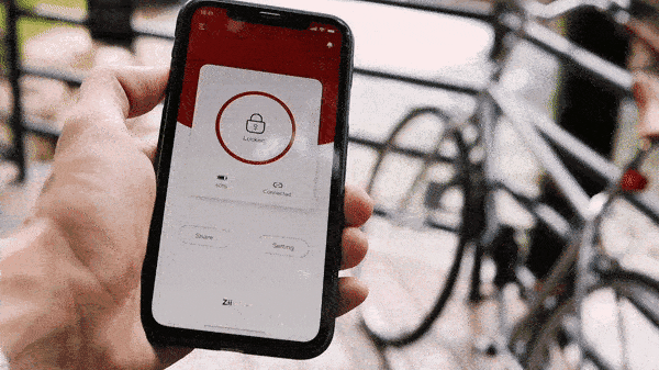もうバイクの盗難怖くない!タフ&スマート生体認証自転車ロック