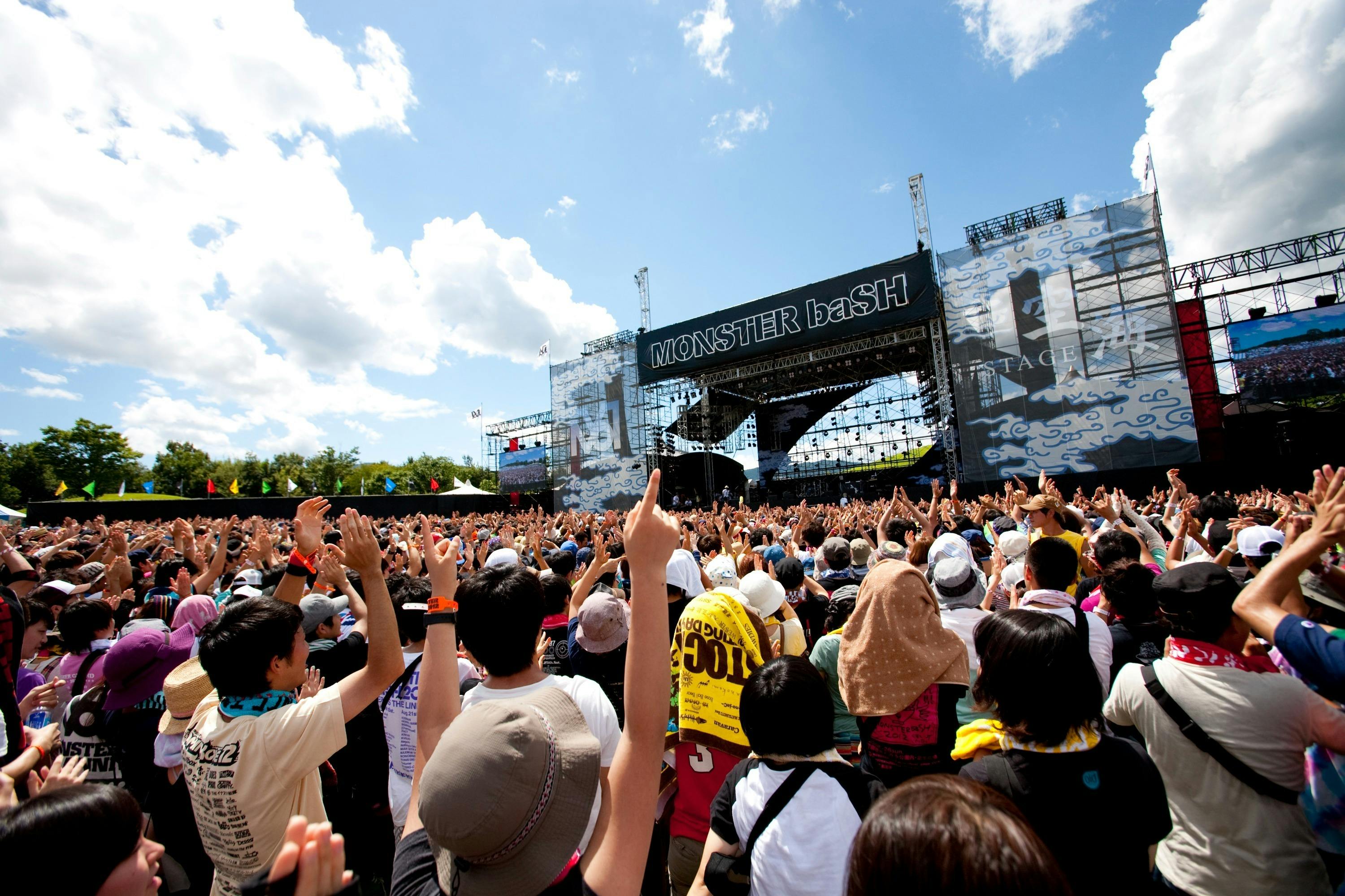 Monster Bash 22 を快適に過ごそう プロジェクト Campfire キャンプファイヤー Monster Bash 22 を快適に過ごそう プロジェクト Campfire キャンプファイヤー