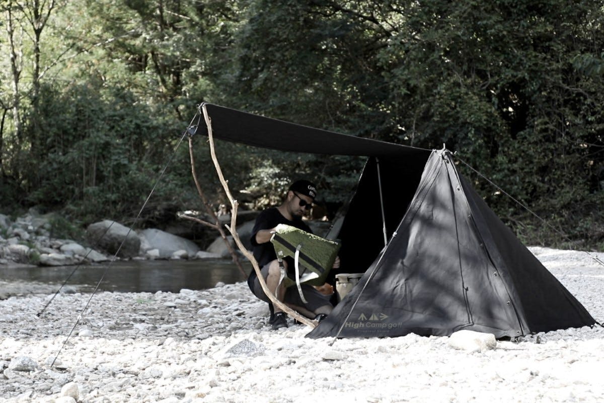 本物を求めるキャンプに 生地から縫製まで全て日本製の本格パップテント Campfire キャンプファイヤー